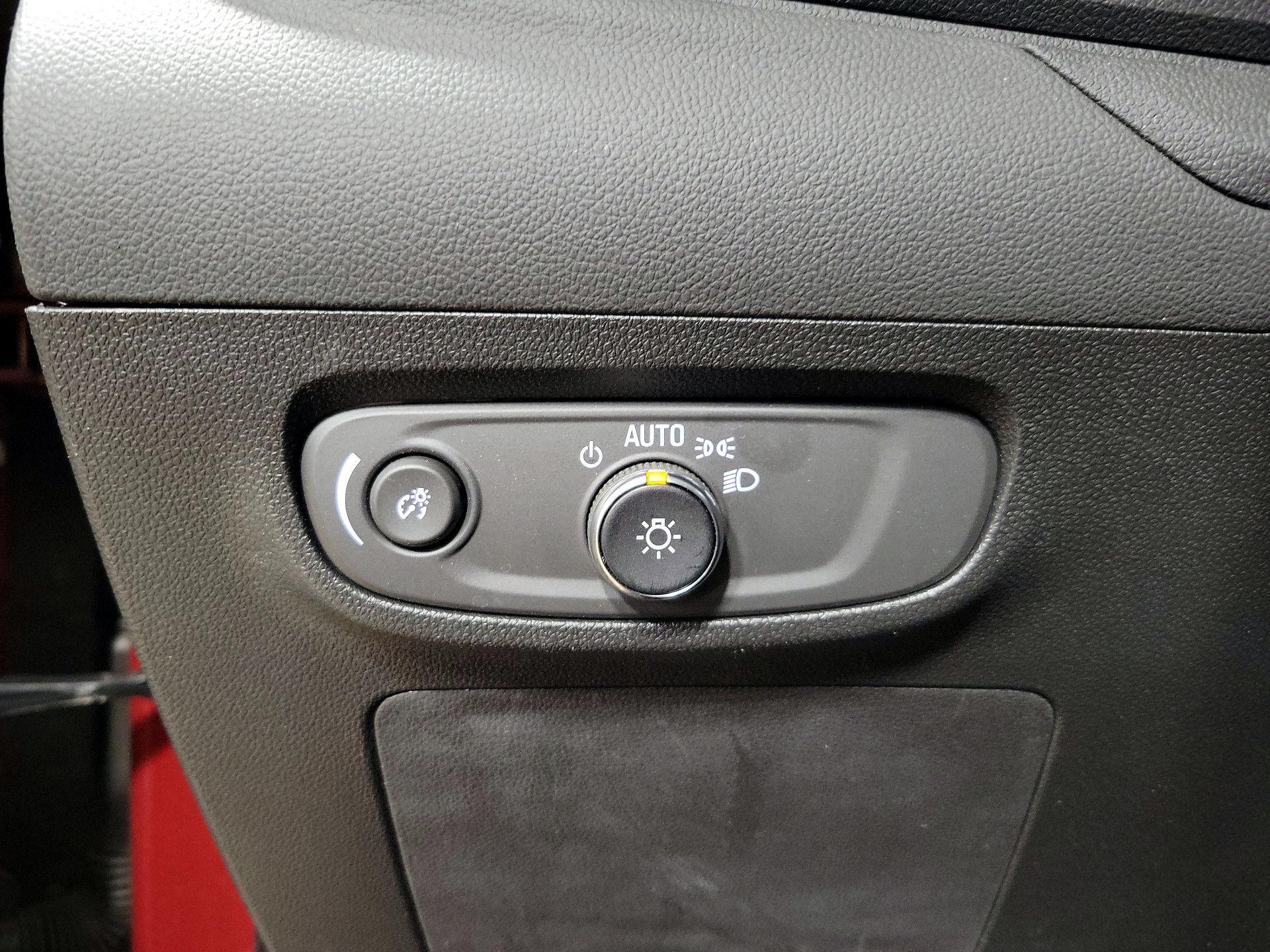 Thumbnail: 2025 Buick Encore GX - 13