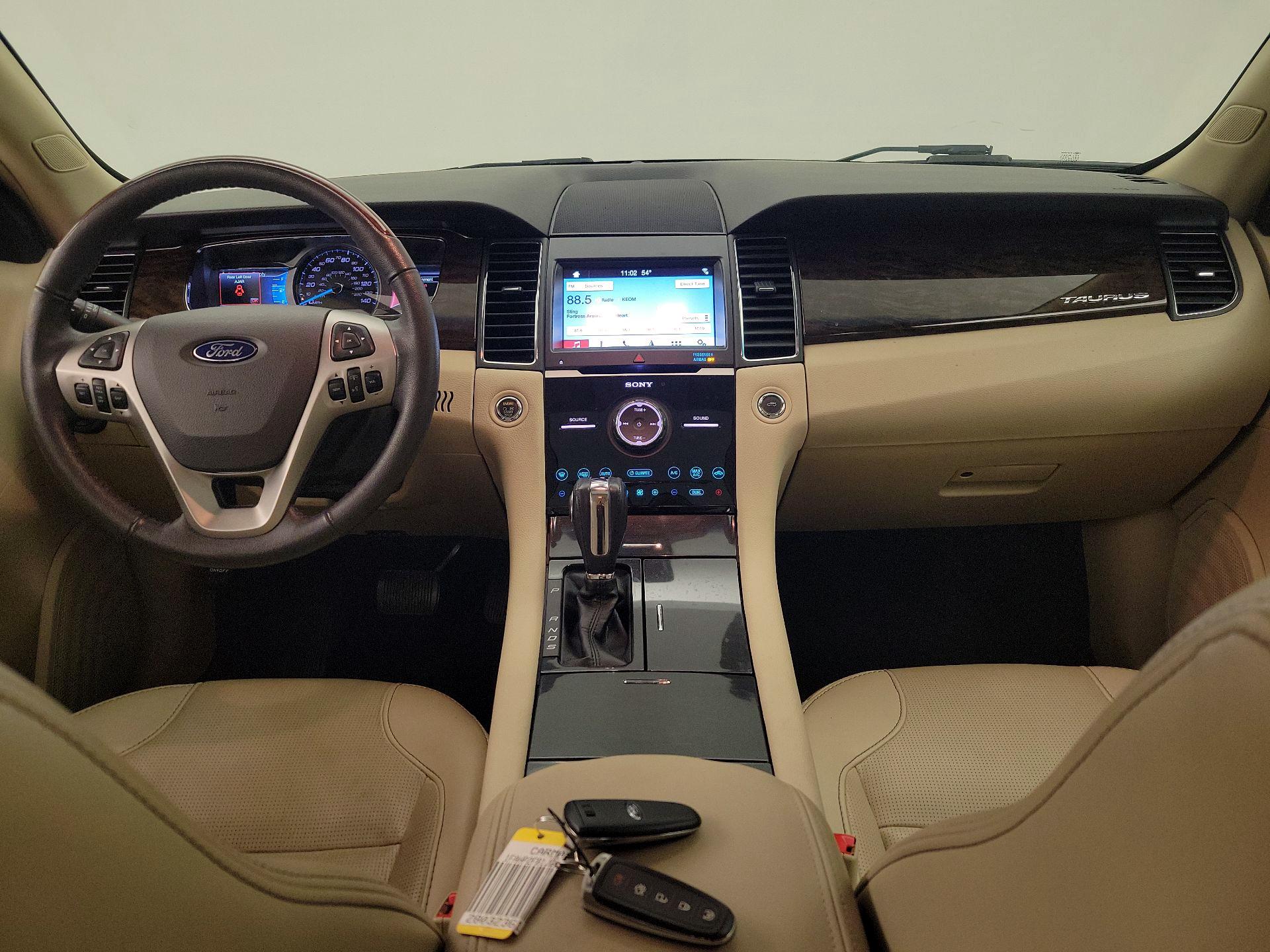 Thumbnail: 2018 Ford Taurus - 9