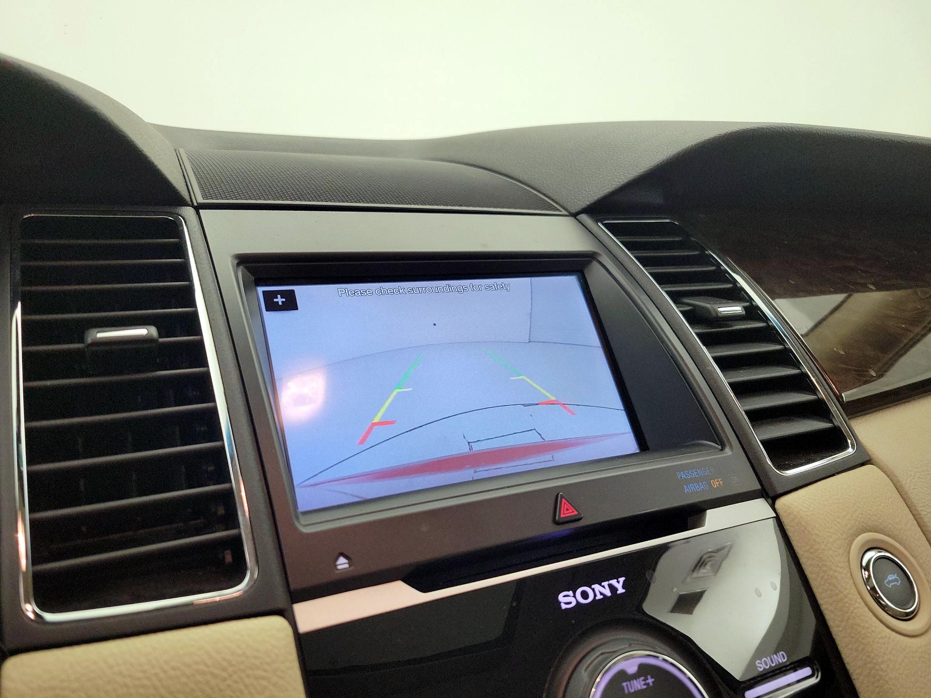 Thumbnail: 2018 Ford Taurus - 14