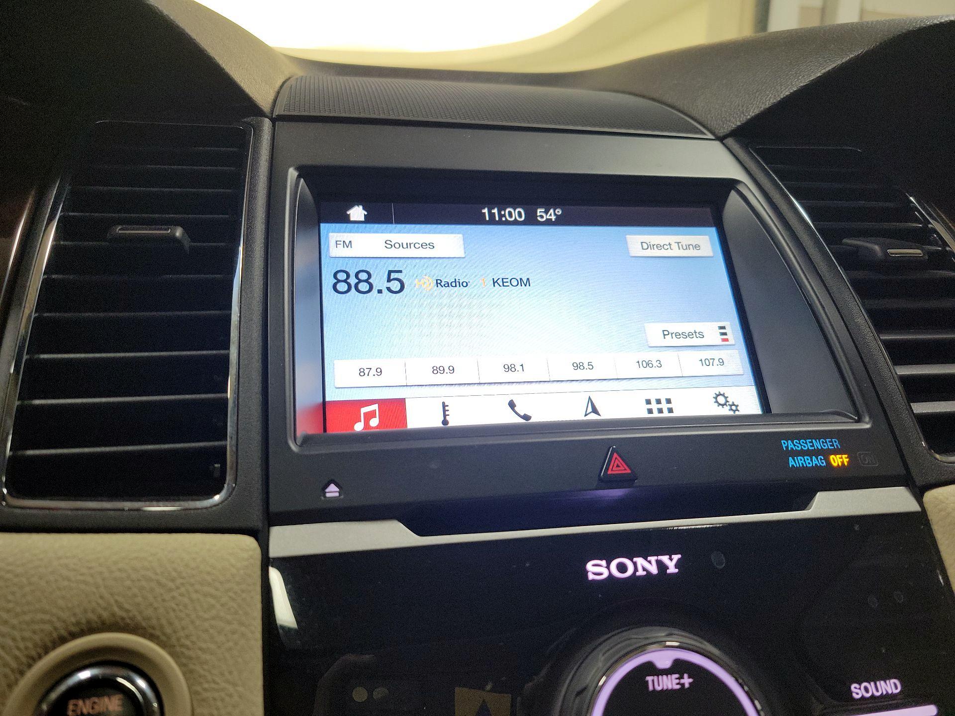 Thumbnail: 2018 Ford Taurus - 15