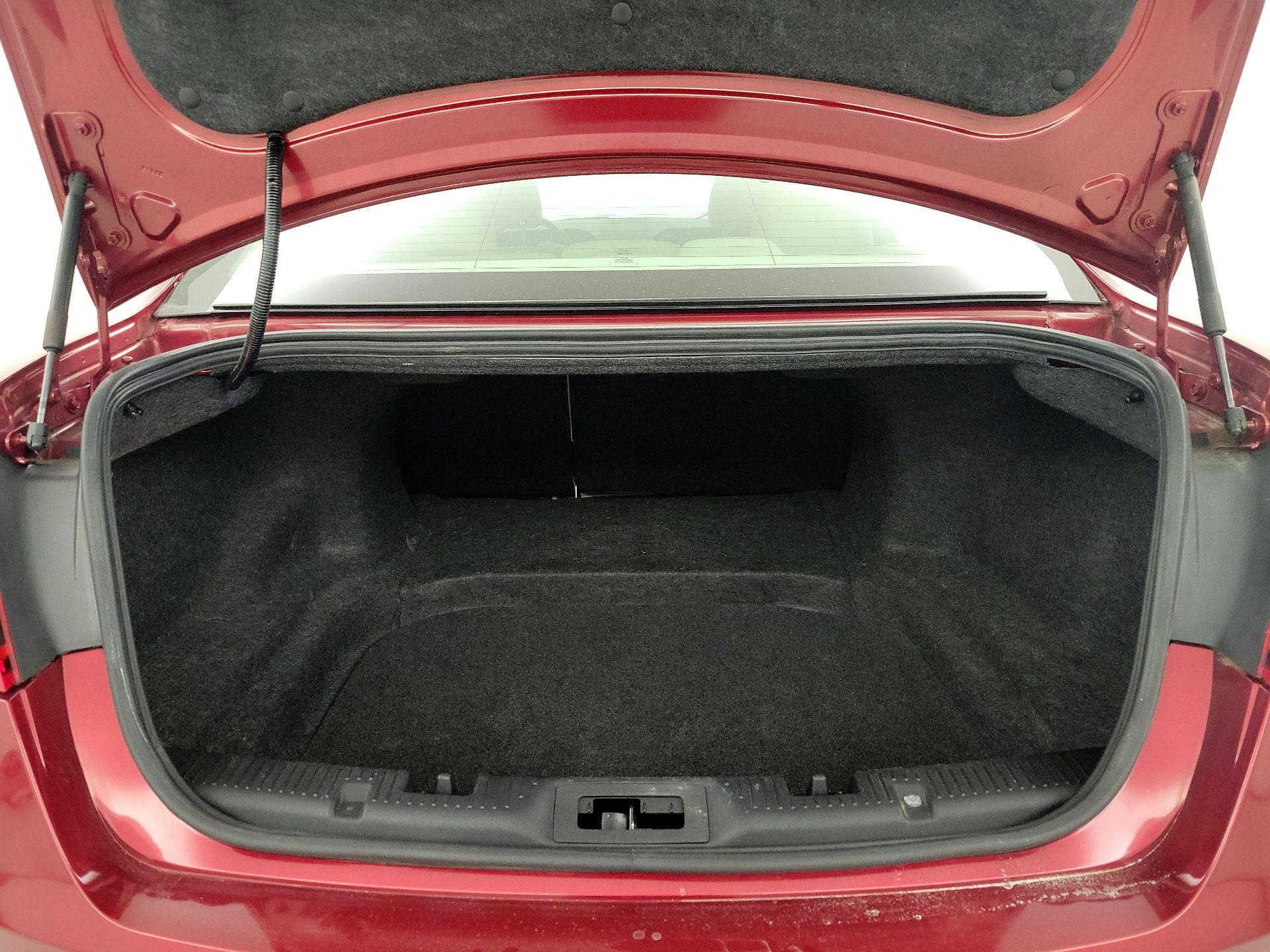 Thumbnail: 2018 Ford Taurus - 20