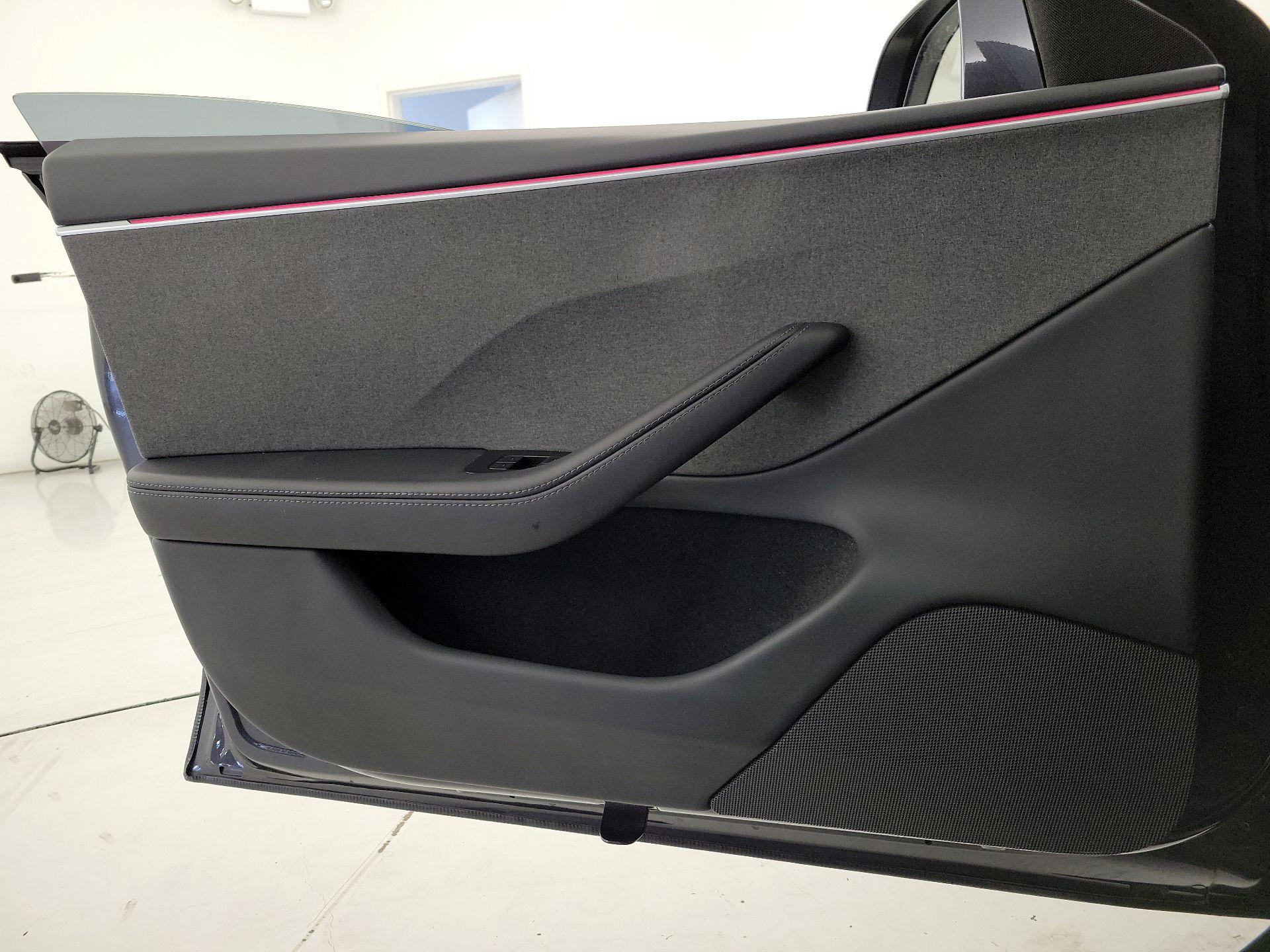 Thumbnail: 2025 Tesla Model 3 - 12