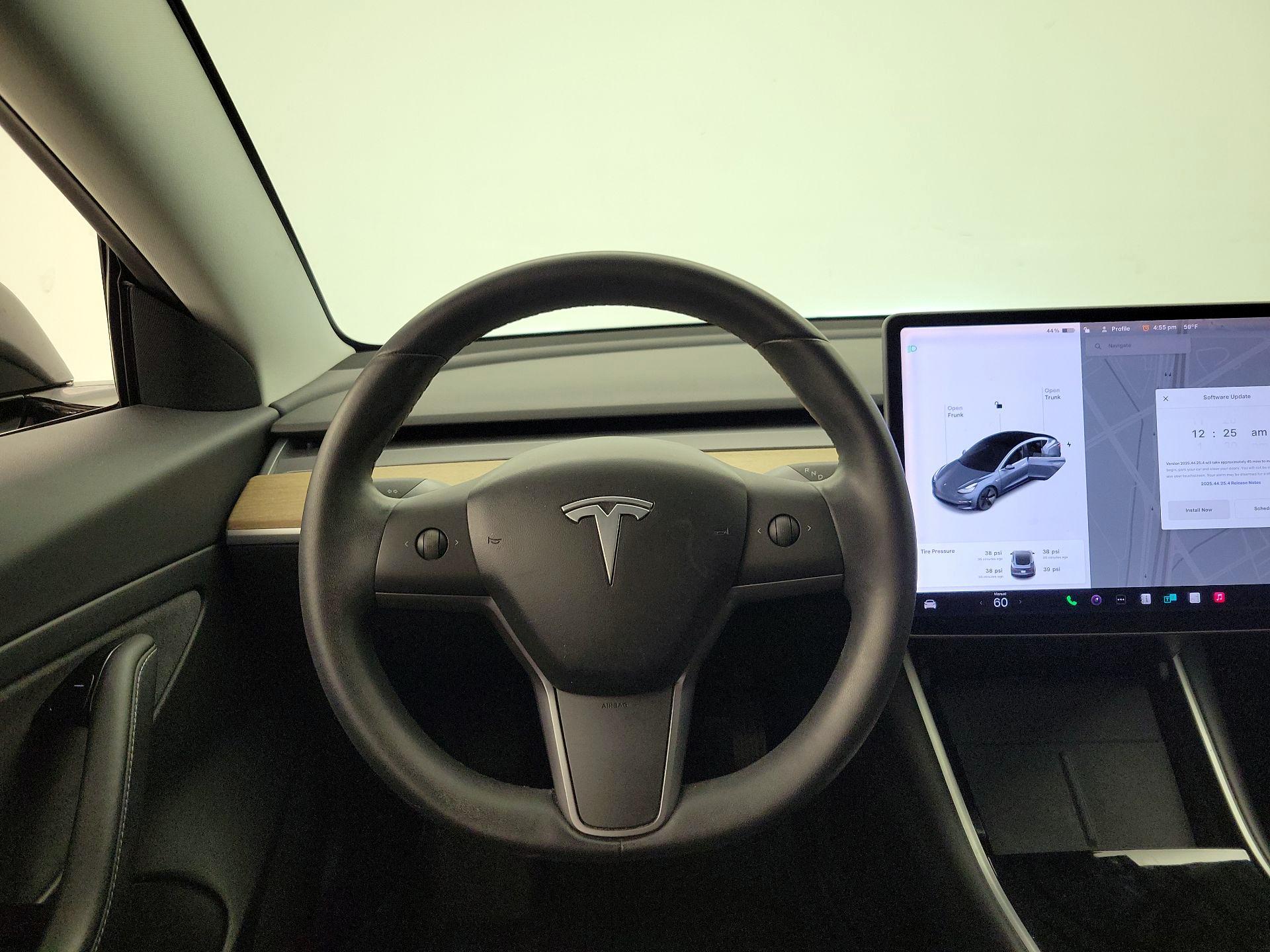 Thumbnail: 2020 Tesla Model 3 - 10