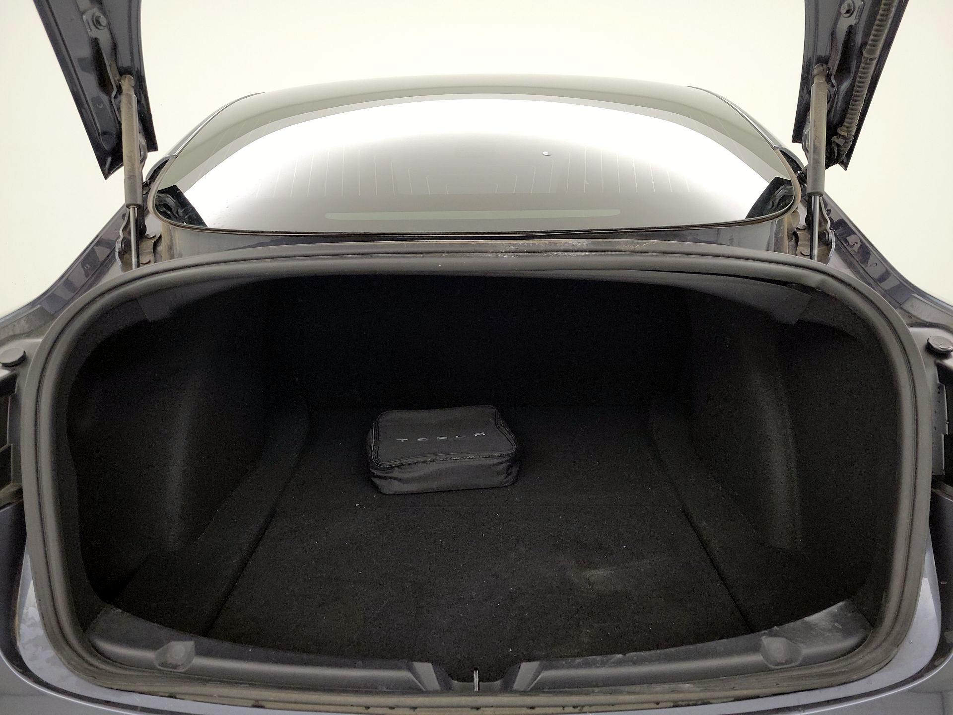 Thumbnail: 2020 Tesla Model 3 - 18