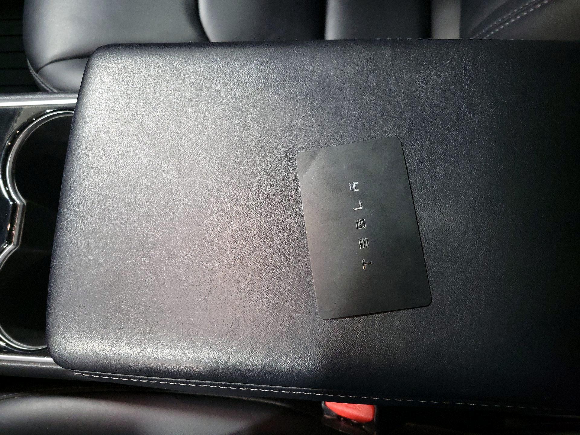 Thumbnail: 2020 Tesla Model 3 - 20