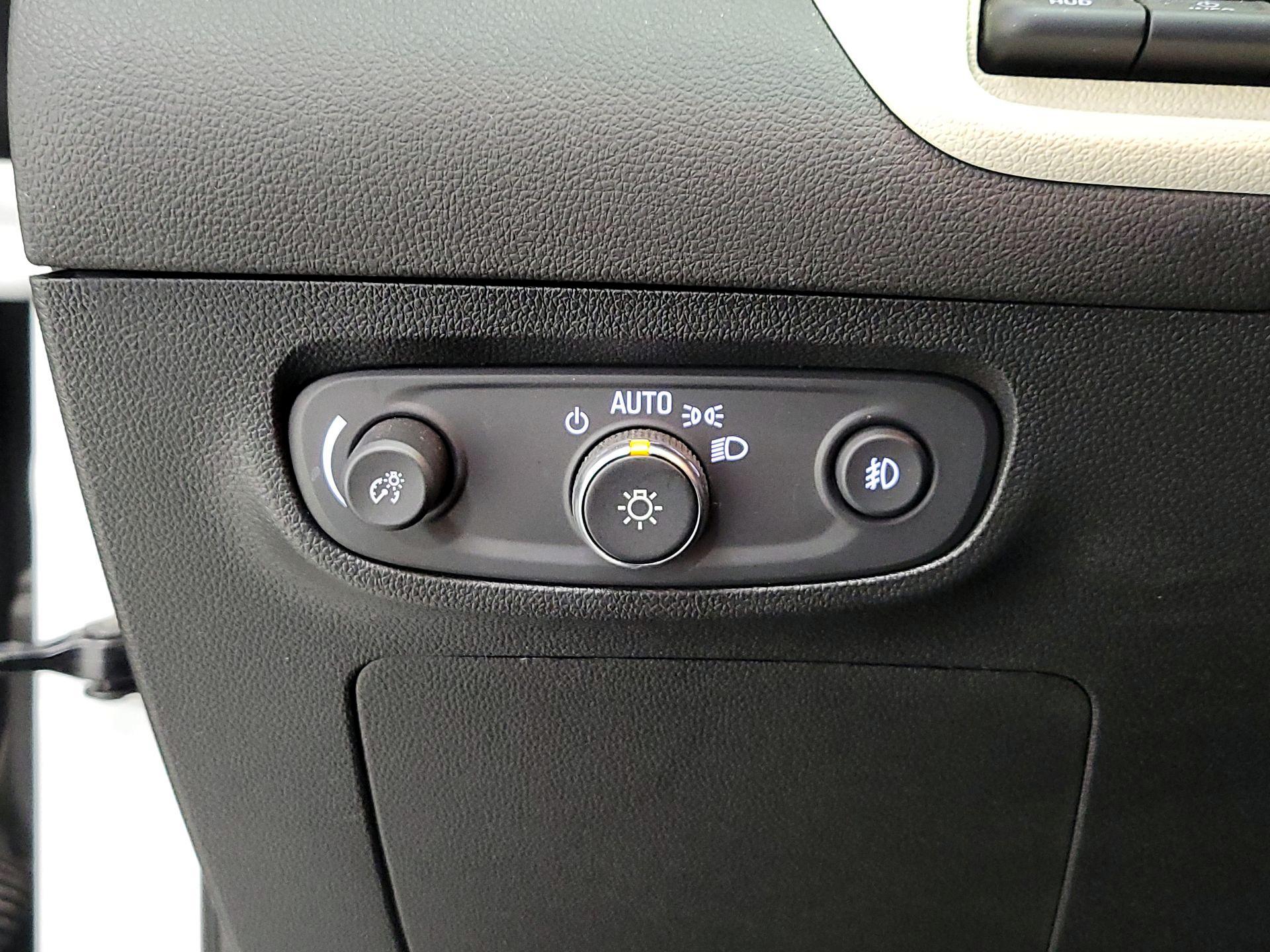 Thumbnail: 2020 Buick Encore GX - 13