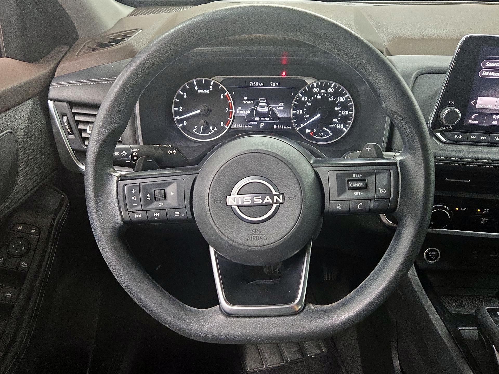 Thumbnail: 2022 Nissan Rogue - 10