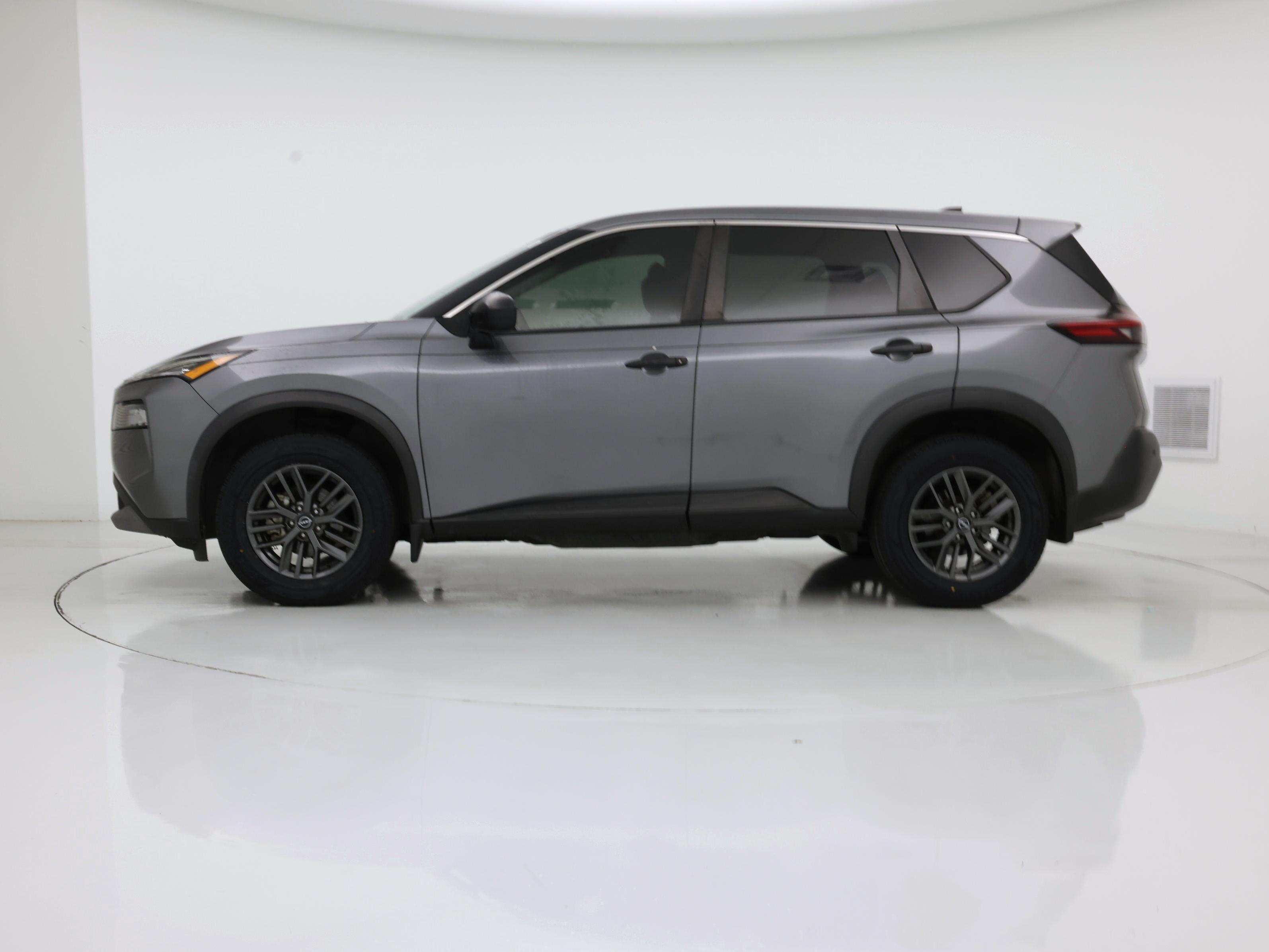 Thumbnail: 2022 Nissan Rogue - 3