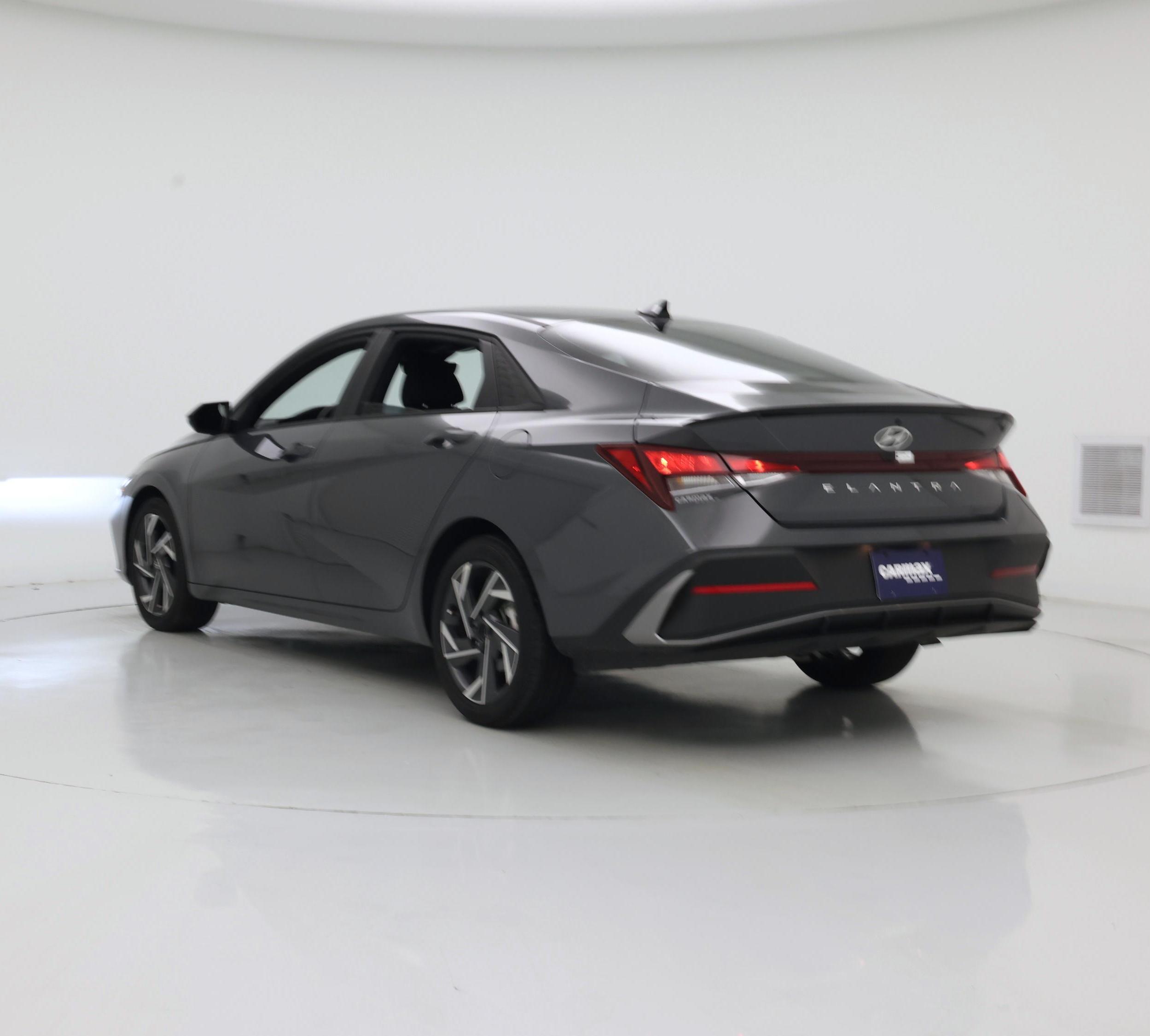 Thumbnail: 2025 Hyundai Elantra - 2