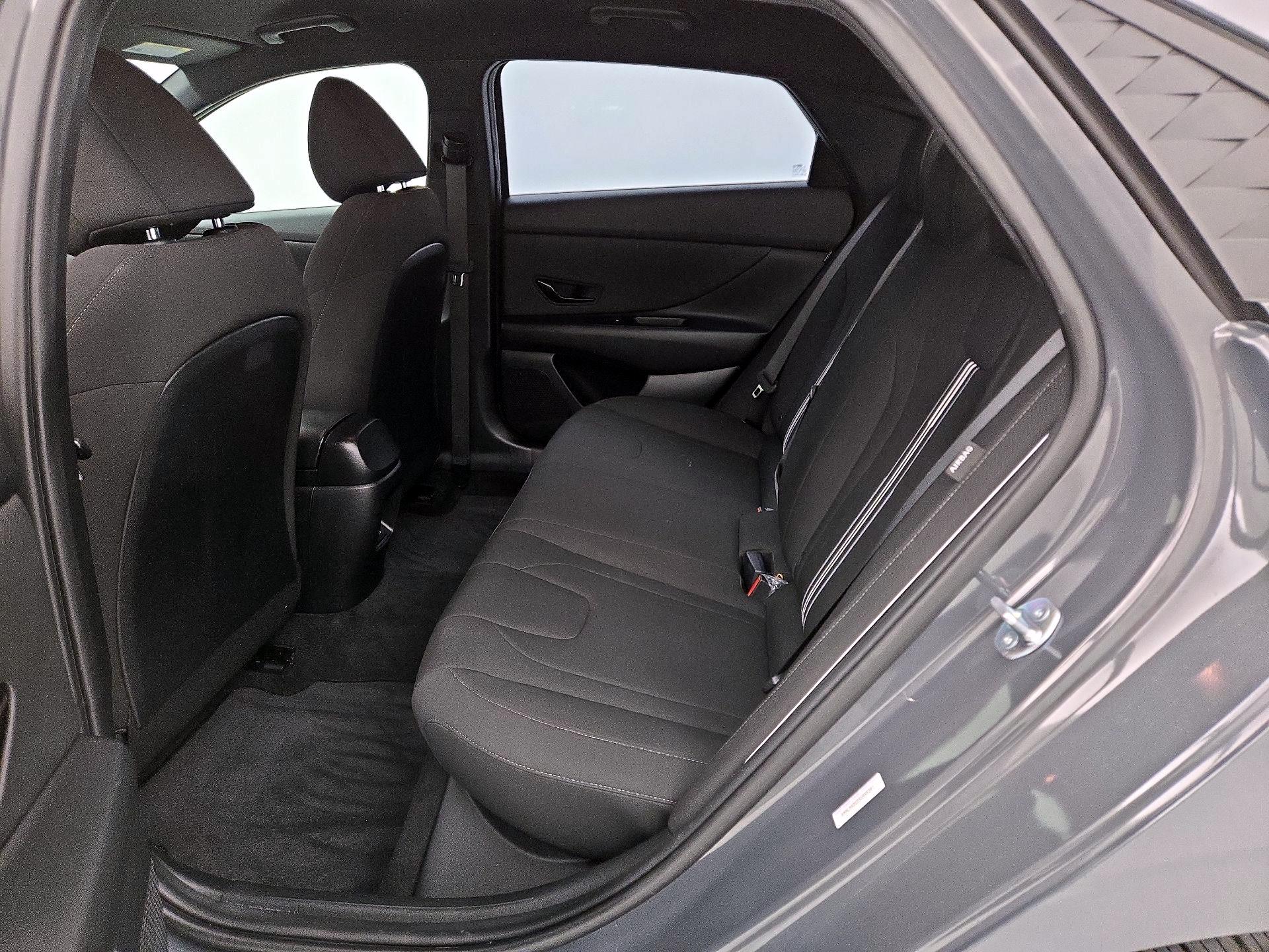 Thumbnail: 2025 Hyundai Elantra - 19