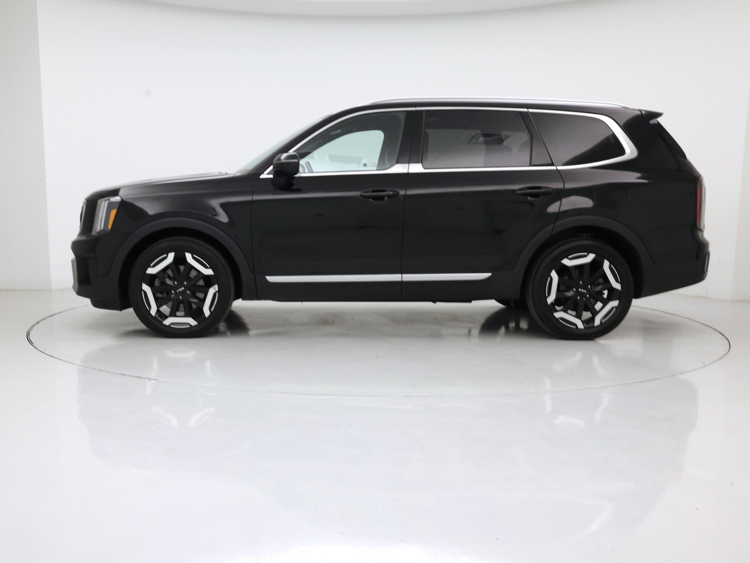 Thumbnail: 2023 Kia Telluride - 3