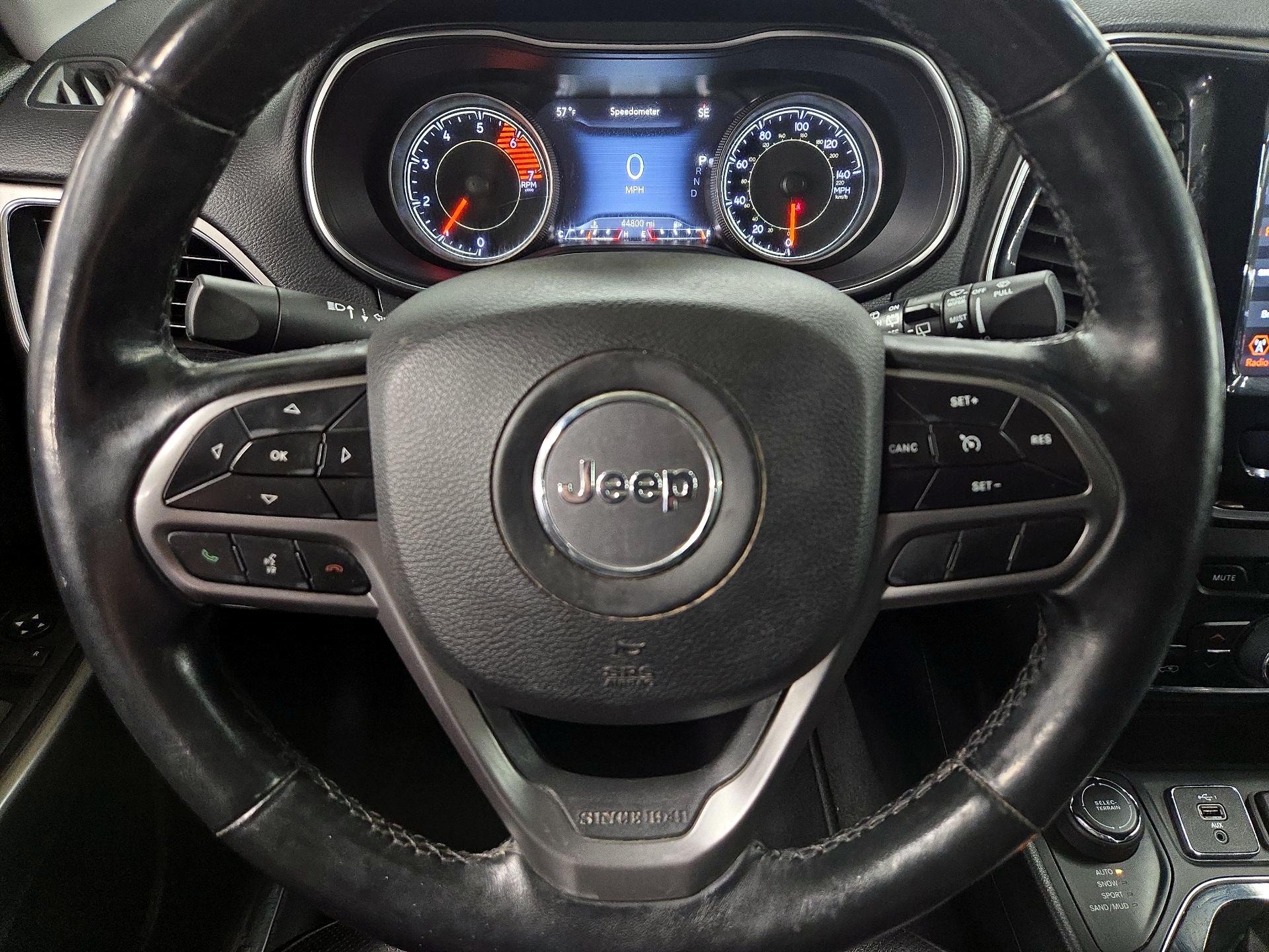 Thumbnail: 2020 Jeep Cherokee - 10