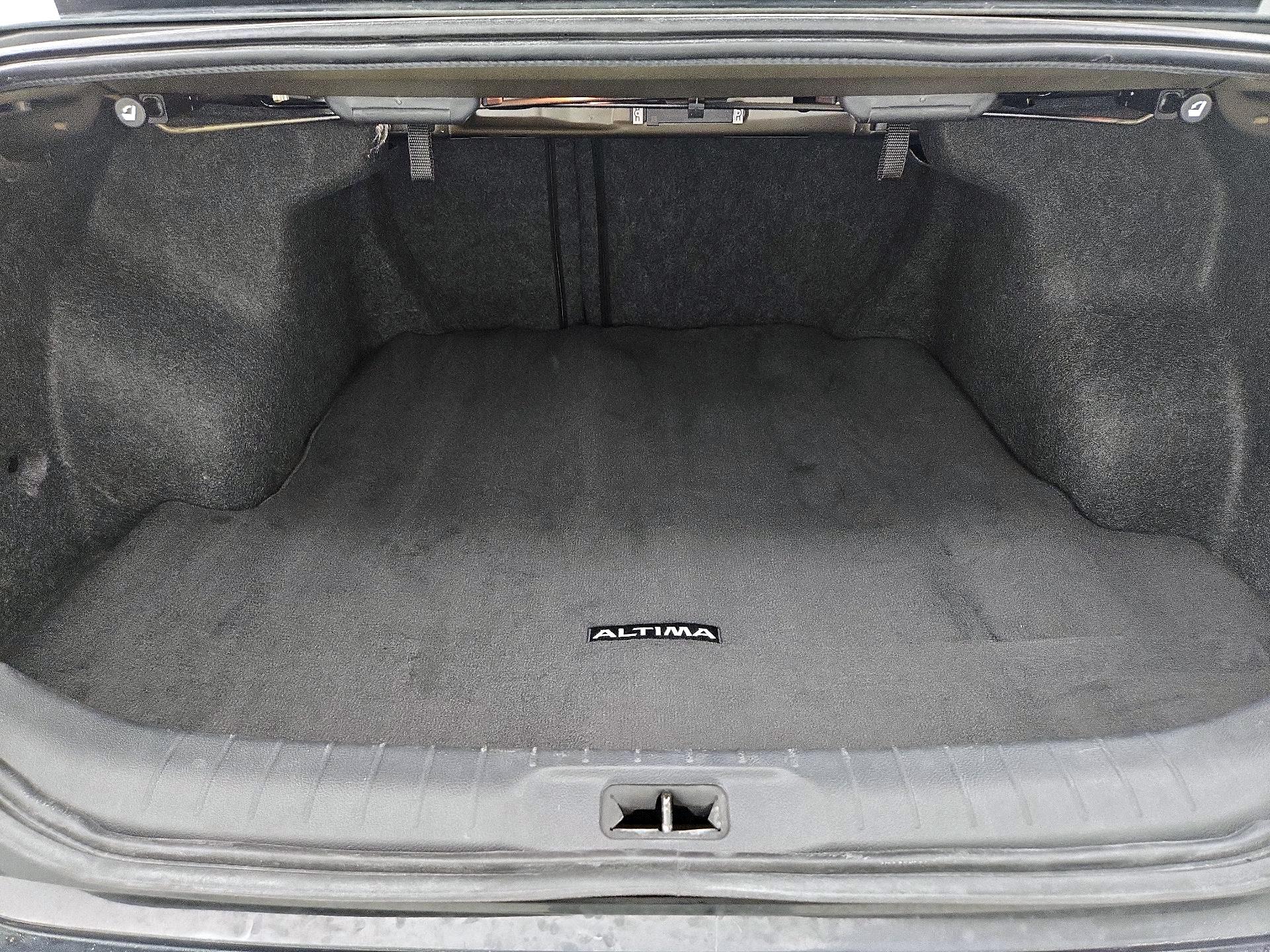 Thumbnail: 2022 Nissan Altima - 20