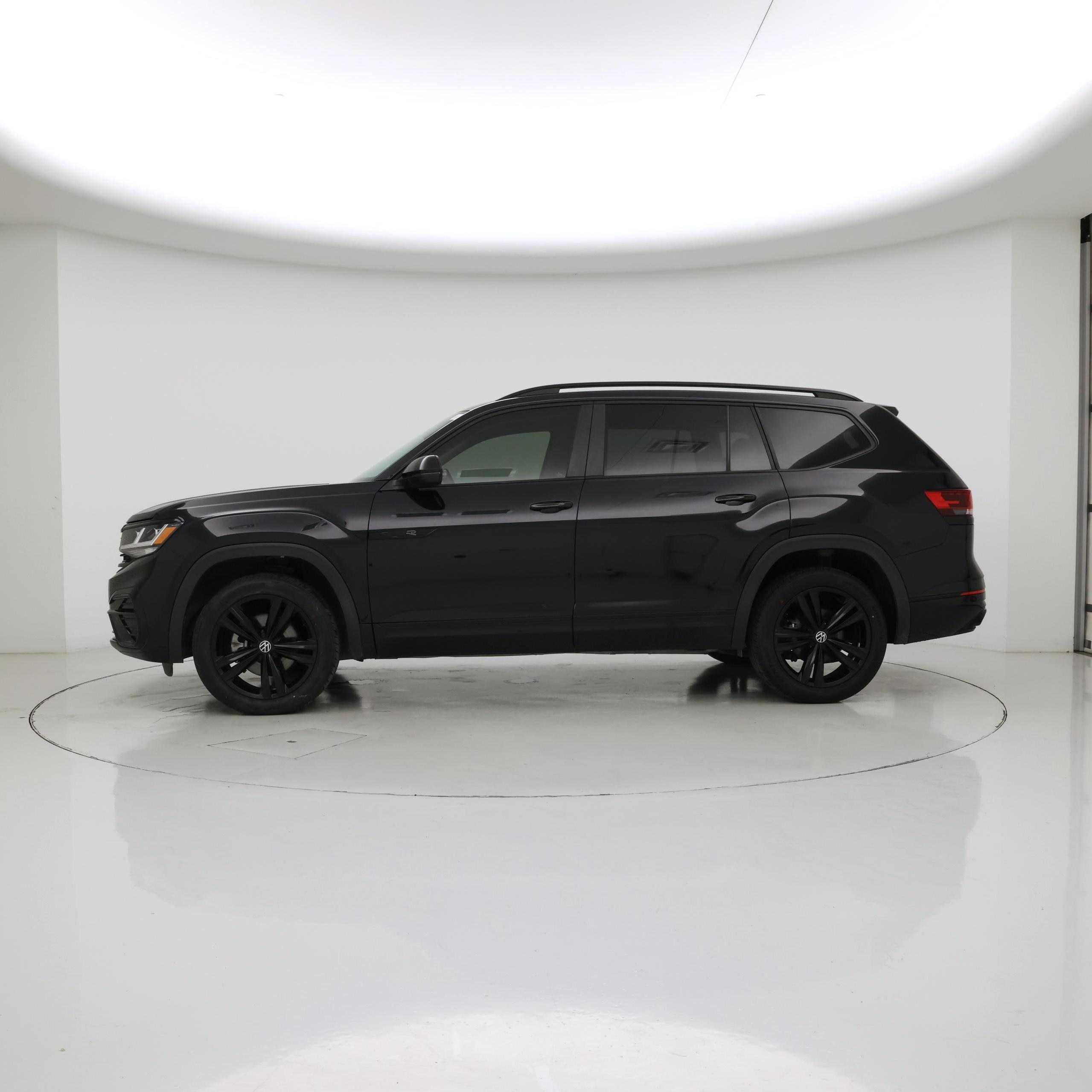 Thumbnail: 2022 Volkswagen Atlas - 3