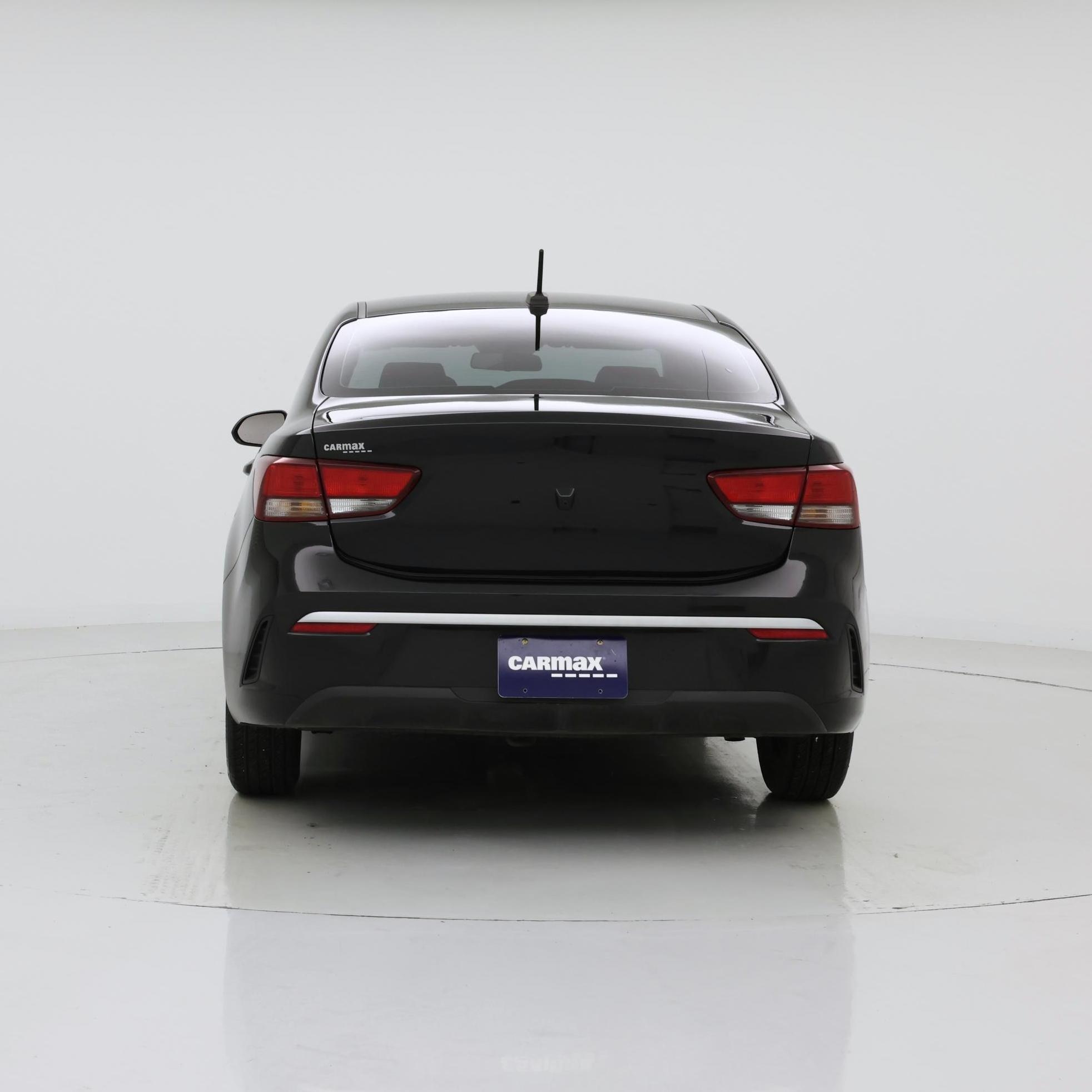 Thumbnail: 2022 Kia Rio - 6