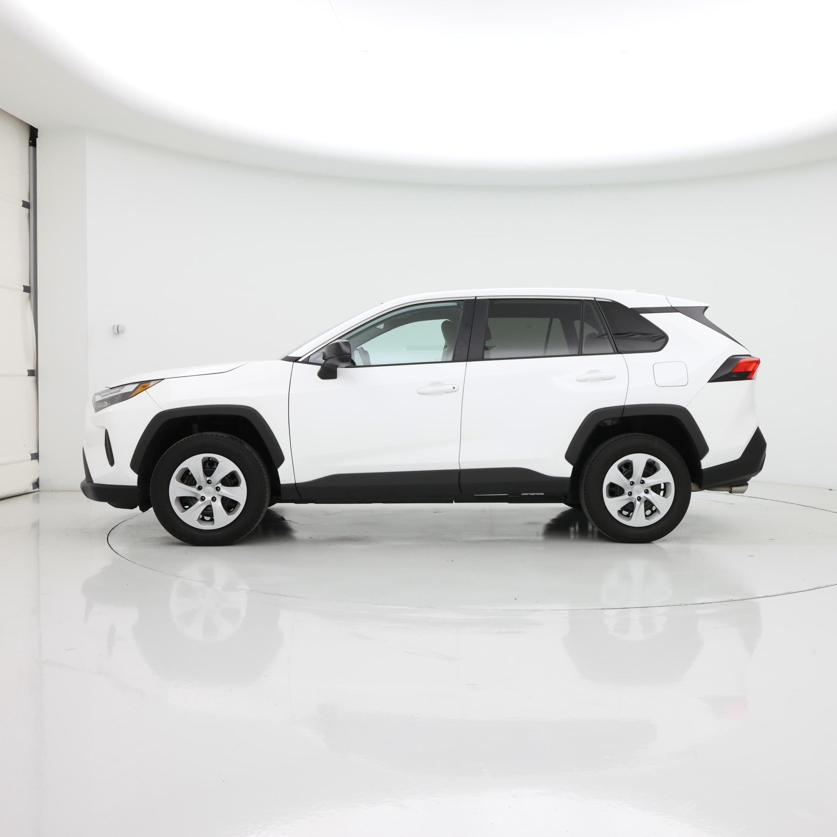Thumbnail: 2024 Toyota RAV4 - 3