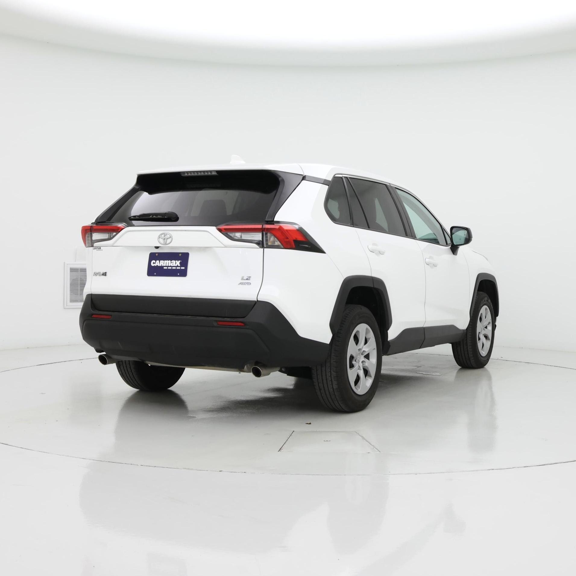 Thumbnail: 2024 Toyota RAV4 - 8