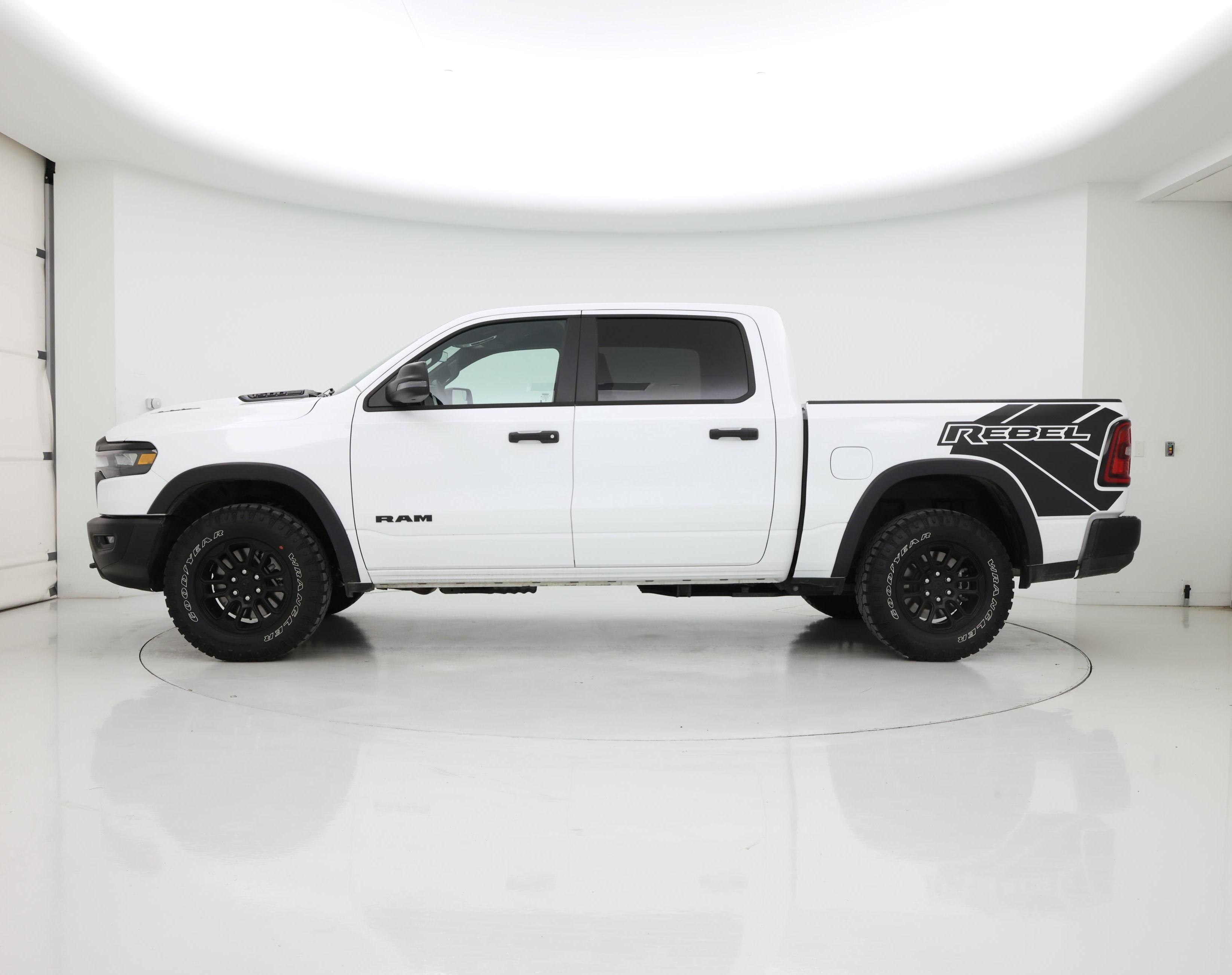 Thumbnail: 2025 RAM 1500 - 3