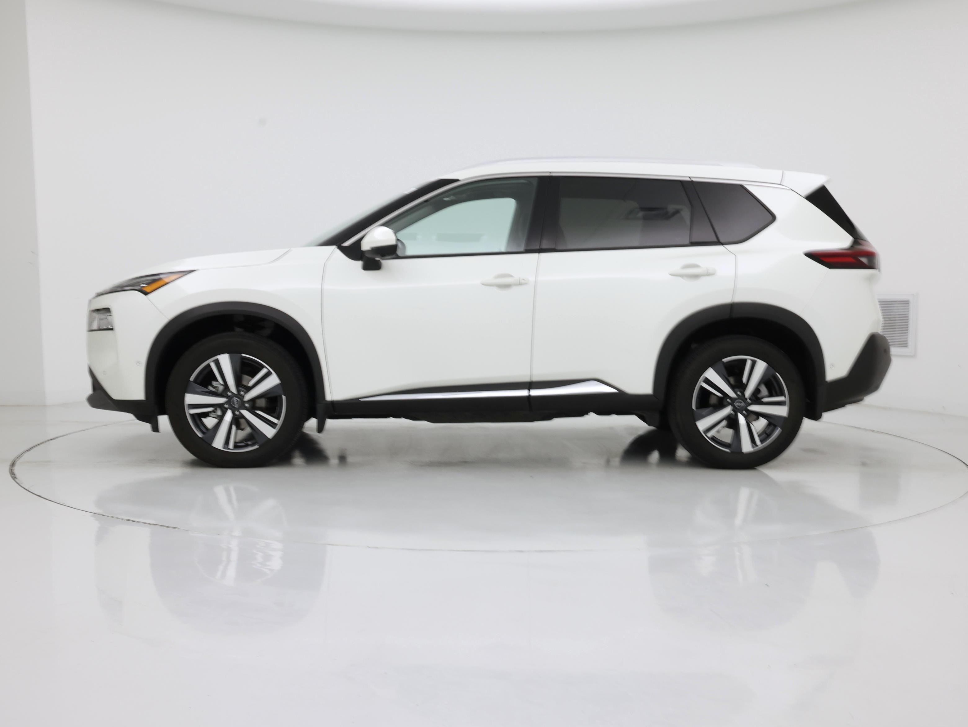 Thumbnail: 2023 Nissan Rogue - 3