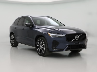 2024 Volvo XC60 B5 Plus Dark Theme
