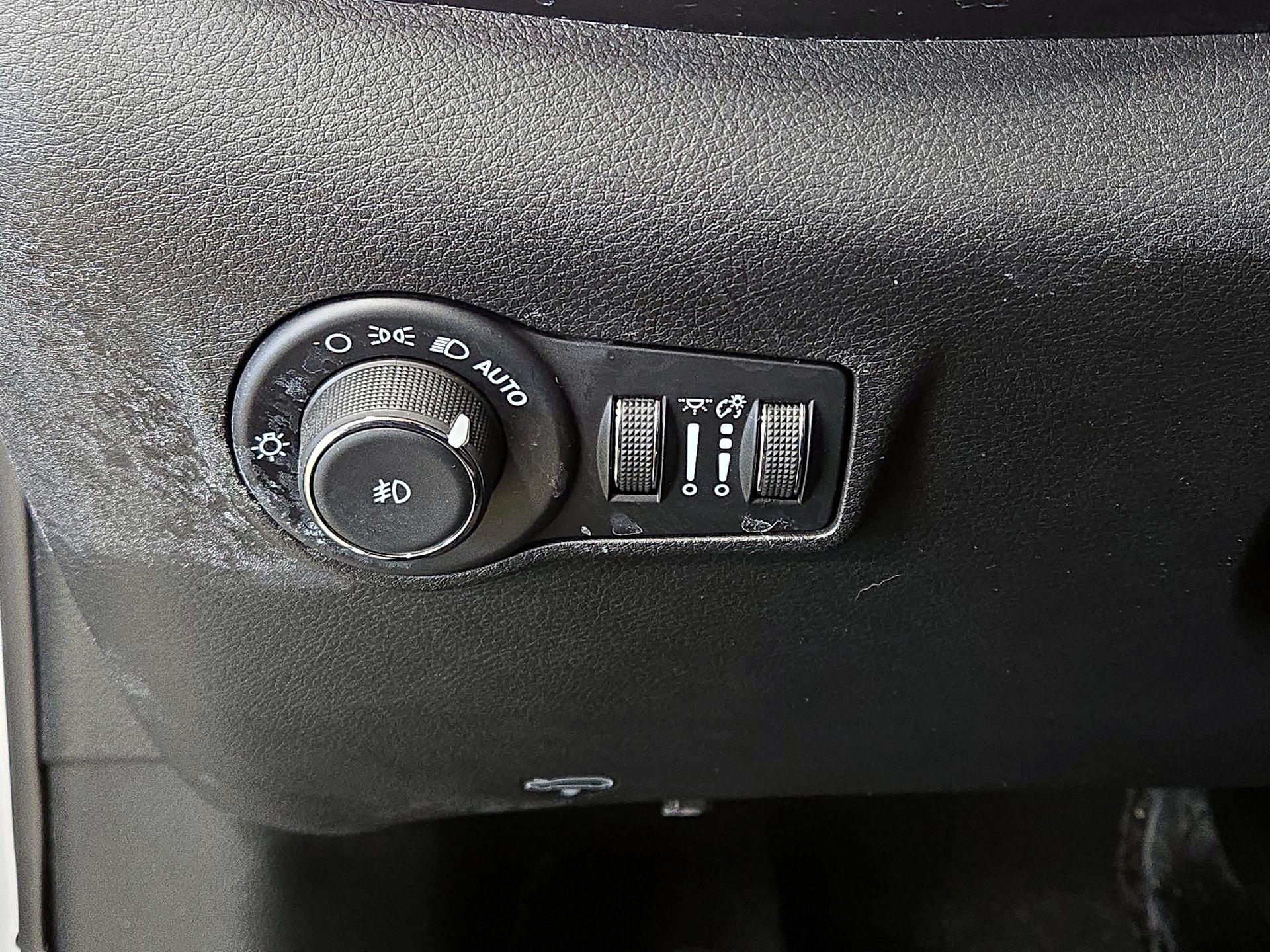 Thumbnail: 2025 Jeep Compass - 13