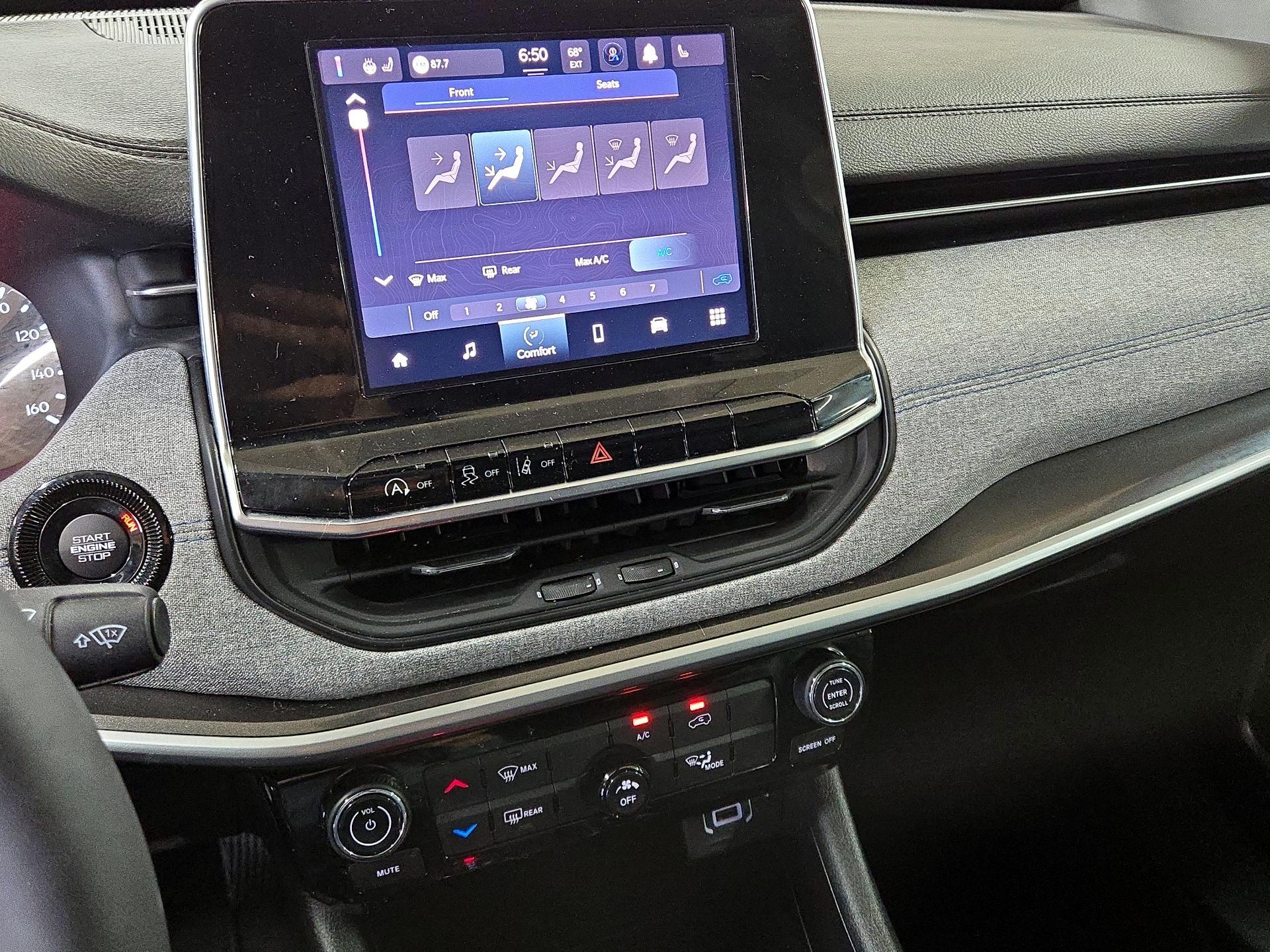 Thumbnail: 2025 Jeep Compass - 16