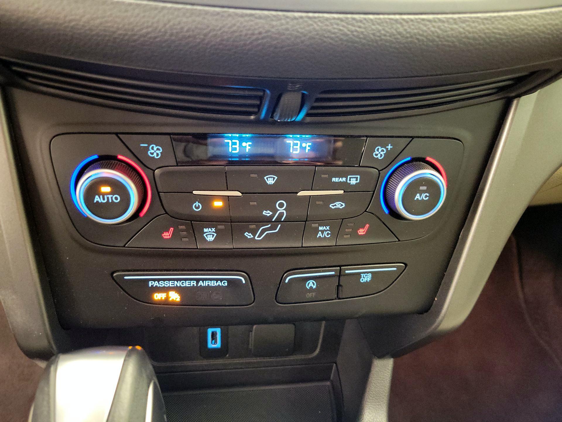 Thumbnail: 2018 Ford Escape - 17