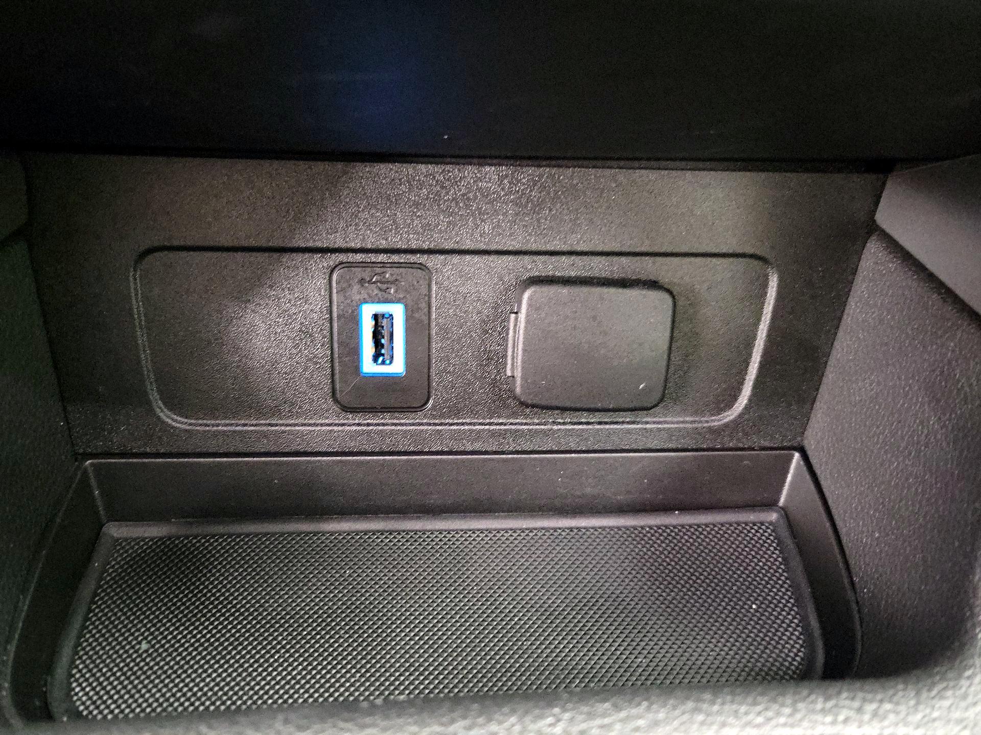 Thumbnail: 2018 Ford Escape - 19