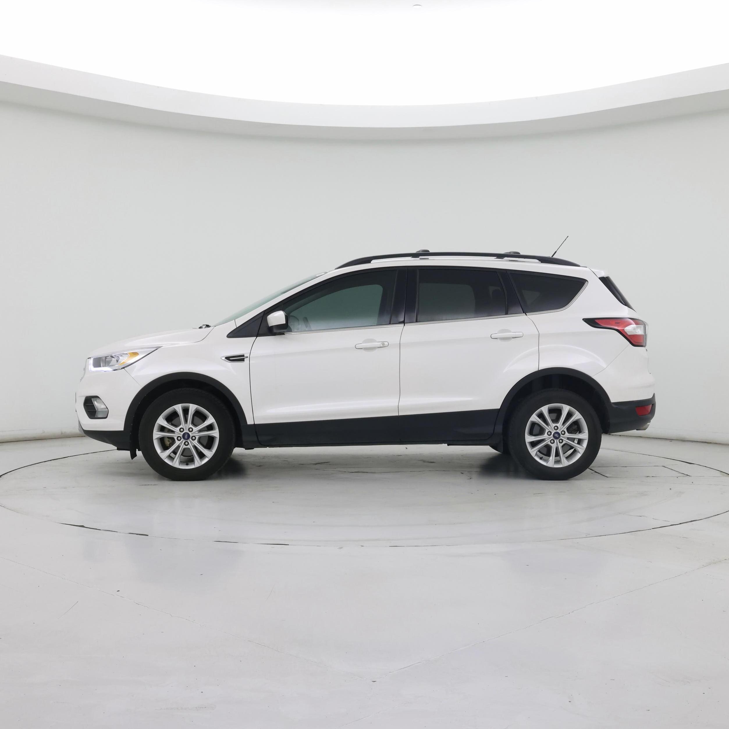 Thumbnail: 2018 Ford Escape - 3