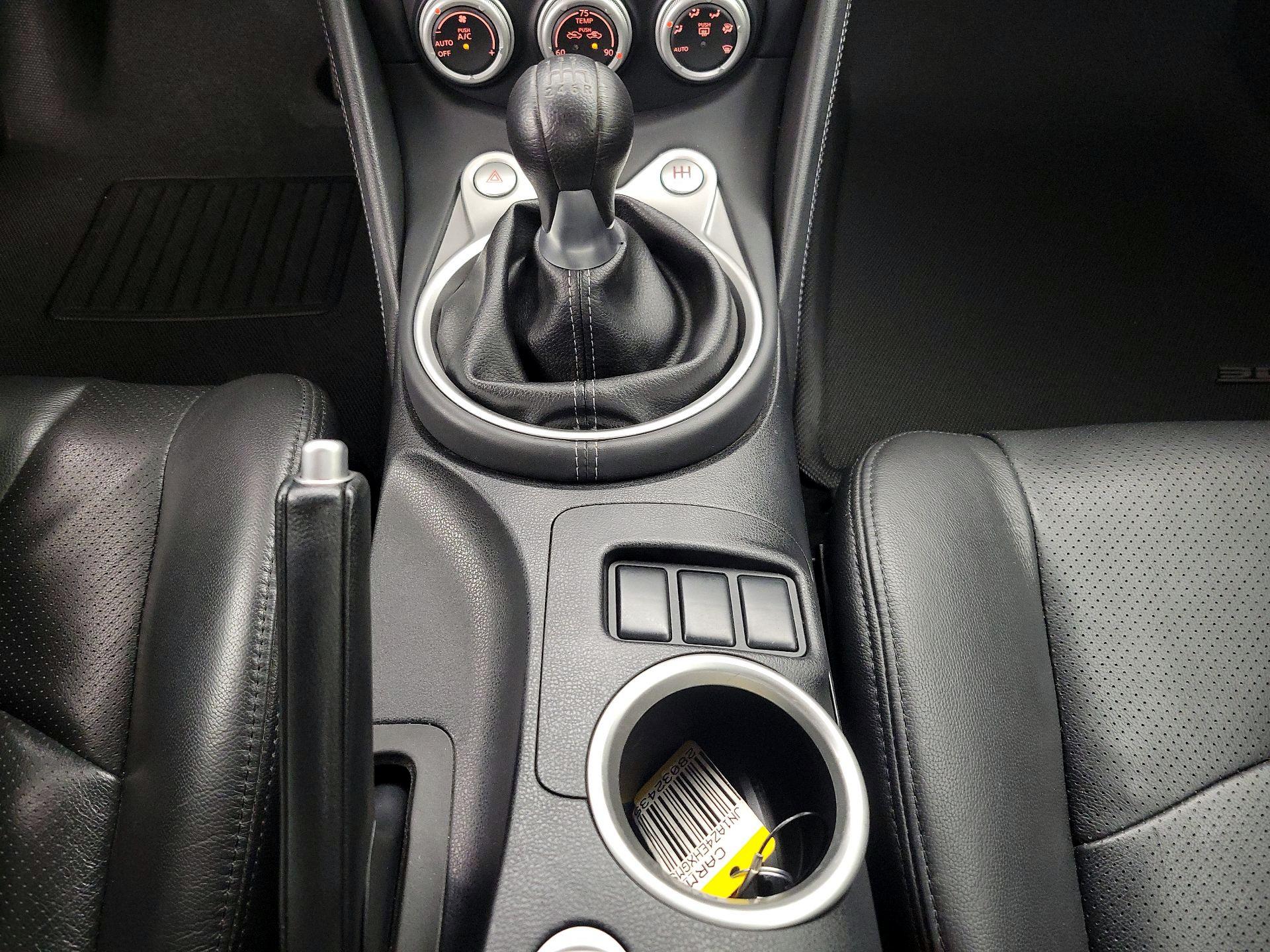 Thumbnail: 2016 Nissan Z - 16