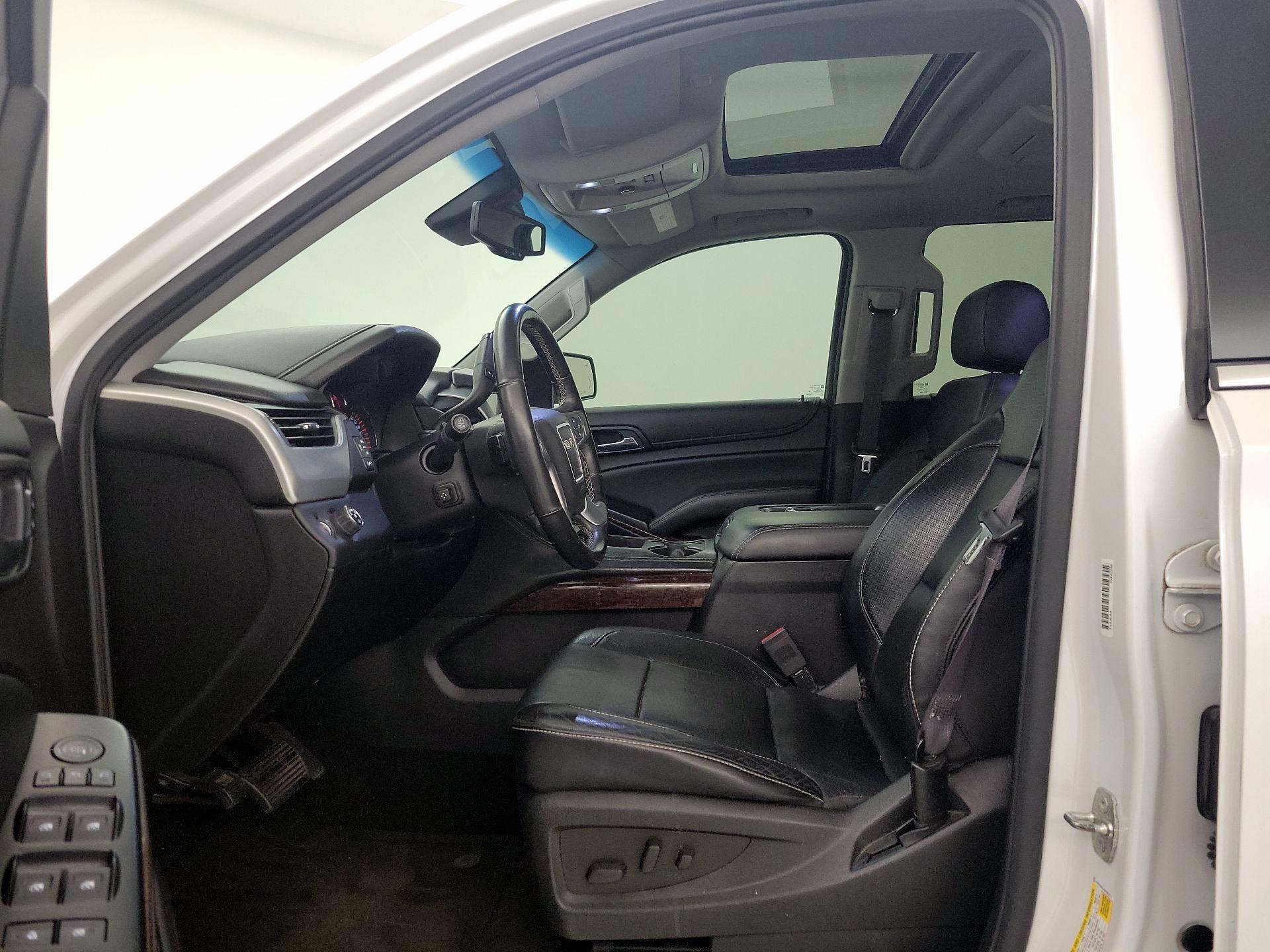 Thumbnail: 2016 GMC Yukon - 11