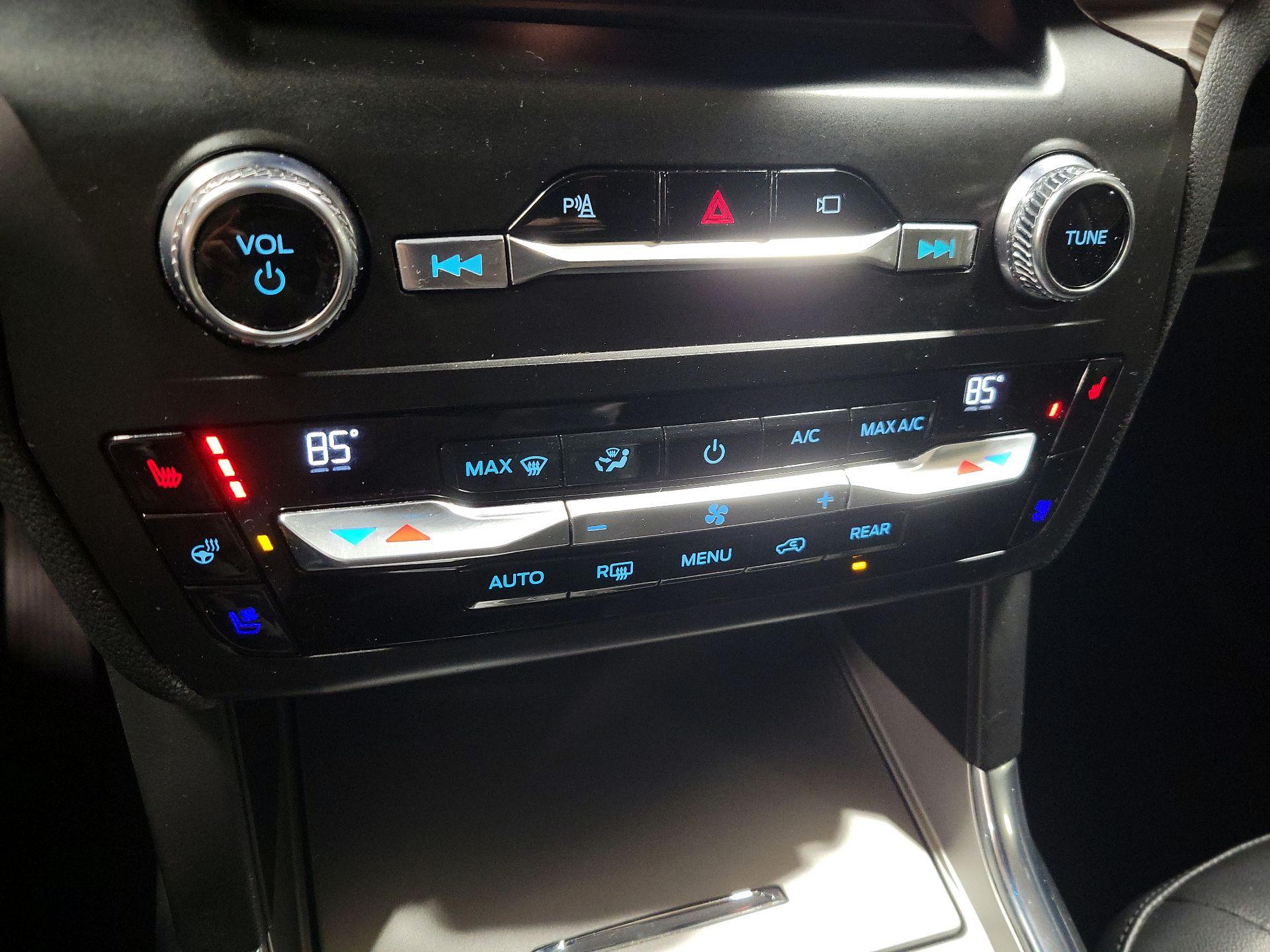 Thumbnail: 2020 Ford Explorer - 17