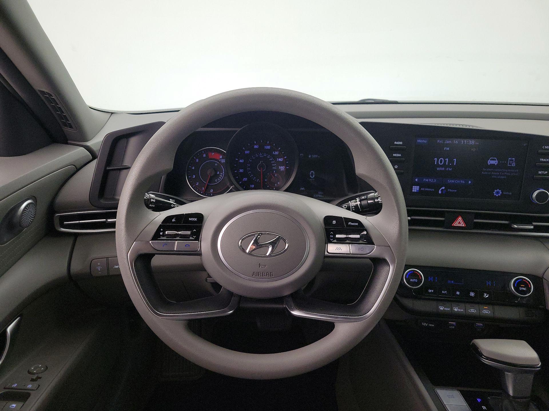 Thumbnail: 2022 Hyundai Elantra - 10