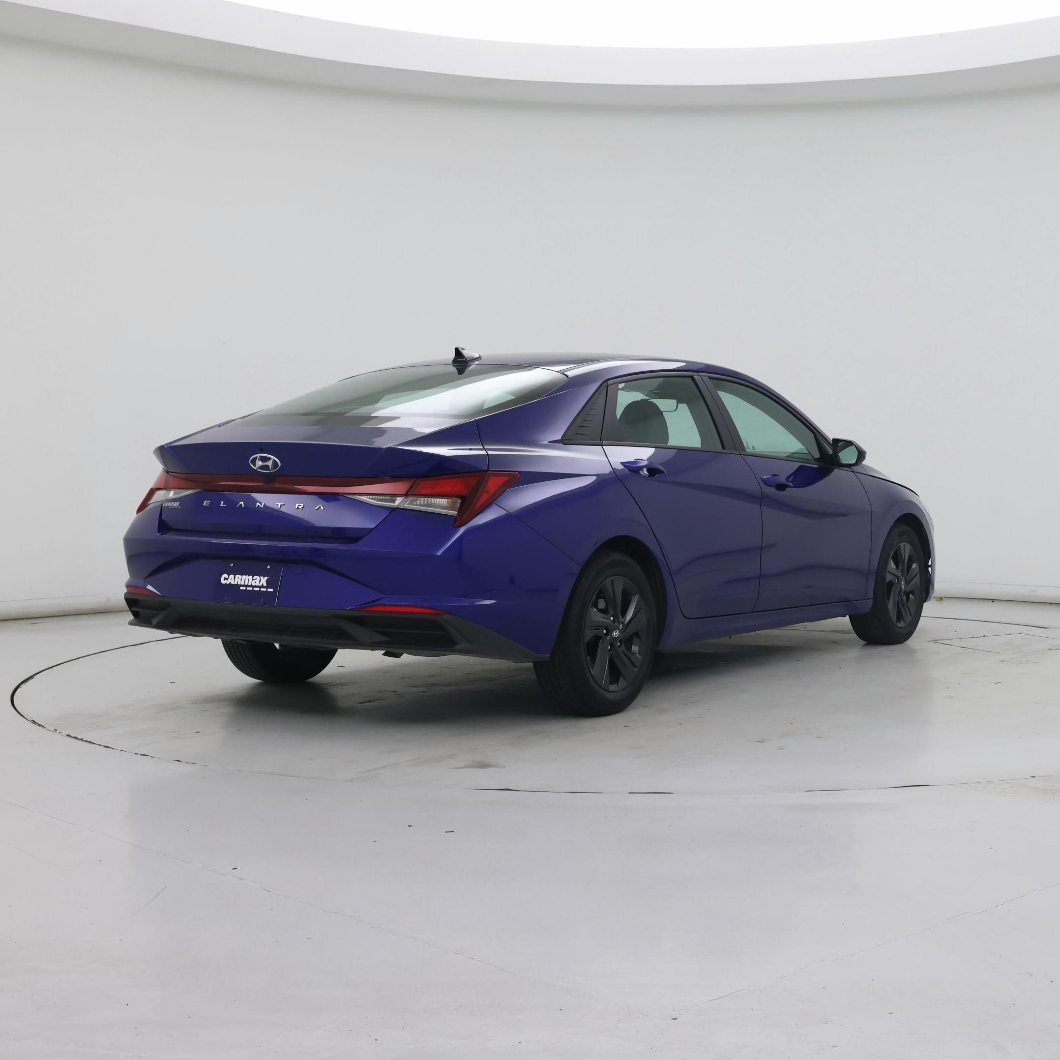 Thumbnail: 2022 Hyundai Elantra - 8