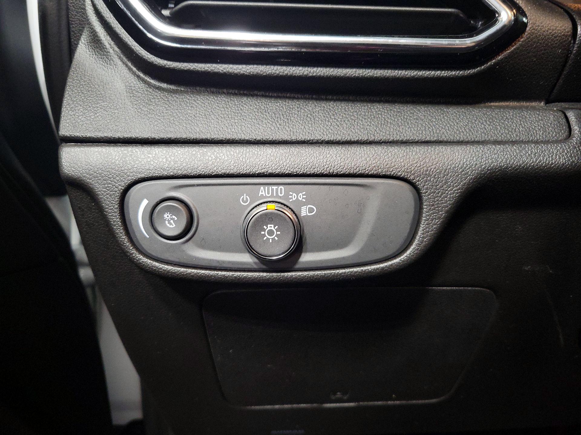 Thumbnail: 2023 Chevrolet Bolt EV - 13