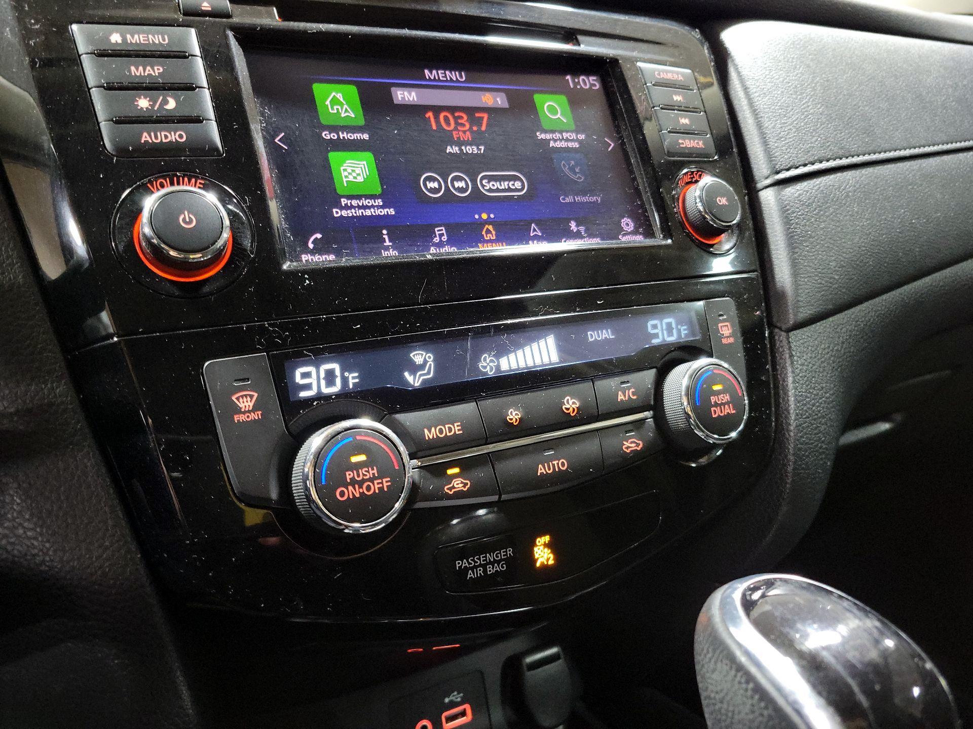 Thumbnail: 2018 Nissan Rogue - 16