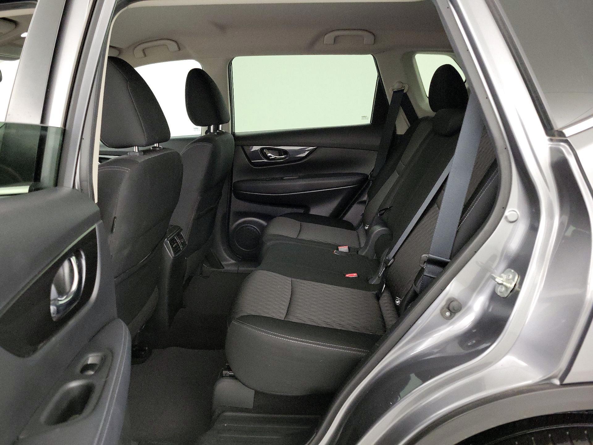 Thumbnail: 2018 Nissan Rogue - 18