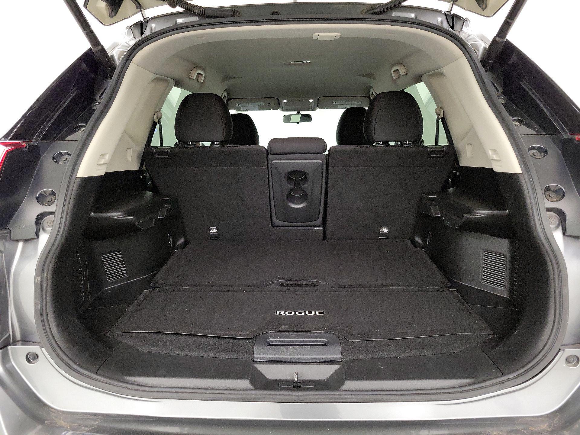 Thumbnail: 2018 Nissan Rogue - 19