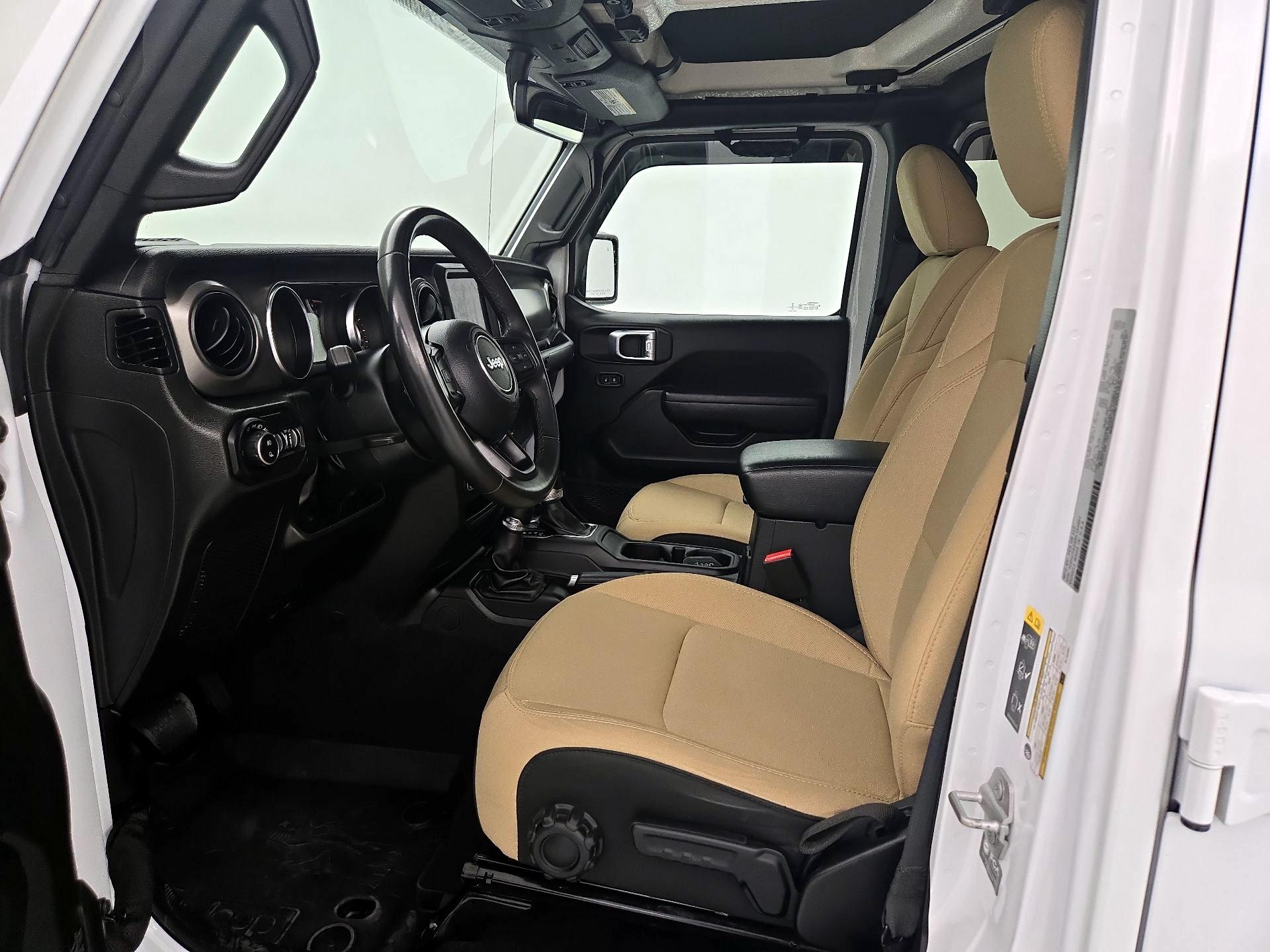 Thumbnail: 2022 Jeep Gladiator - 11