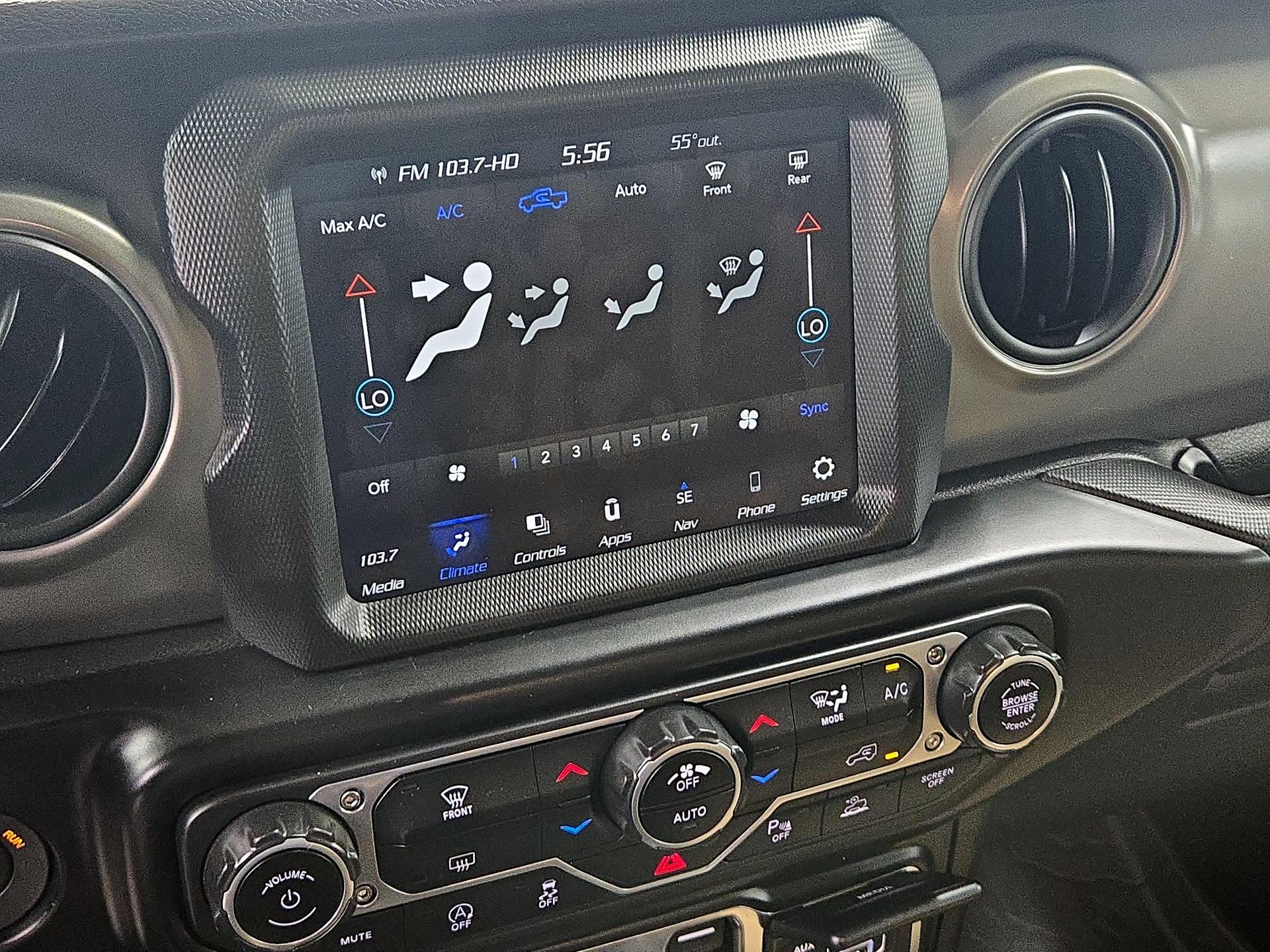 Thumbnail: 2022 Jeep Gladiator - 17