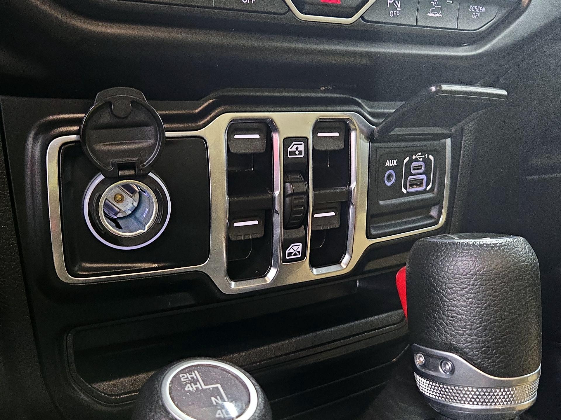 Thumbnail: 2022 Jeep Gladiator - 19