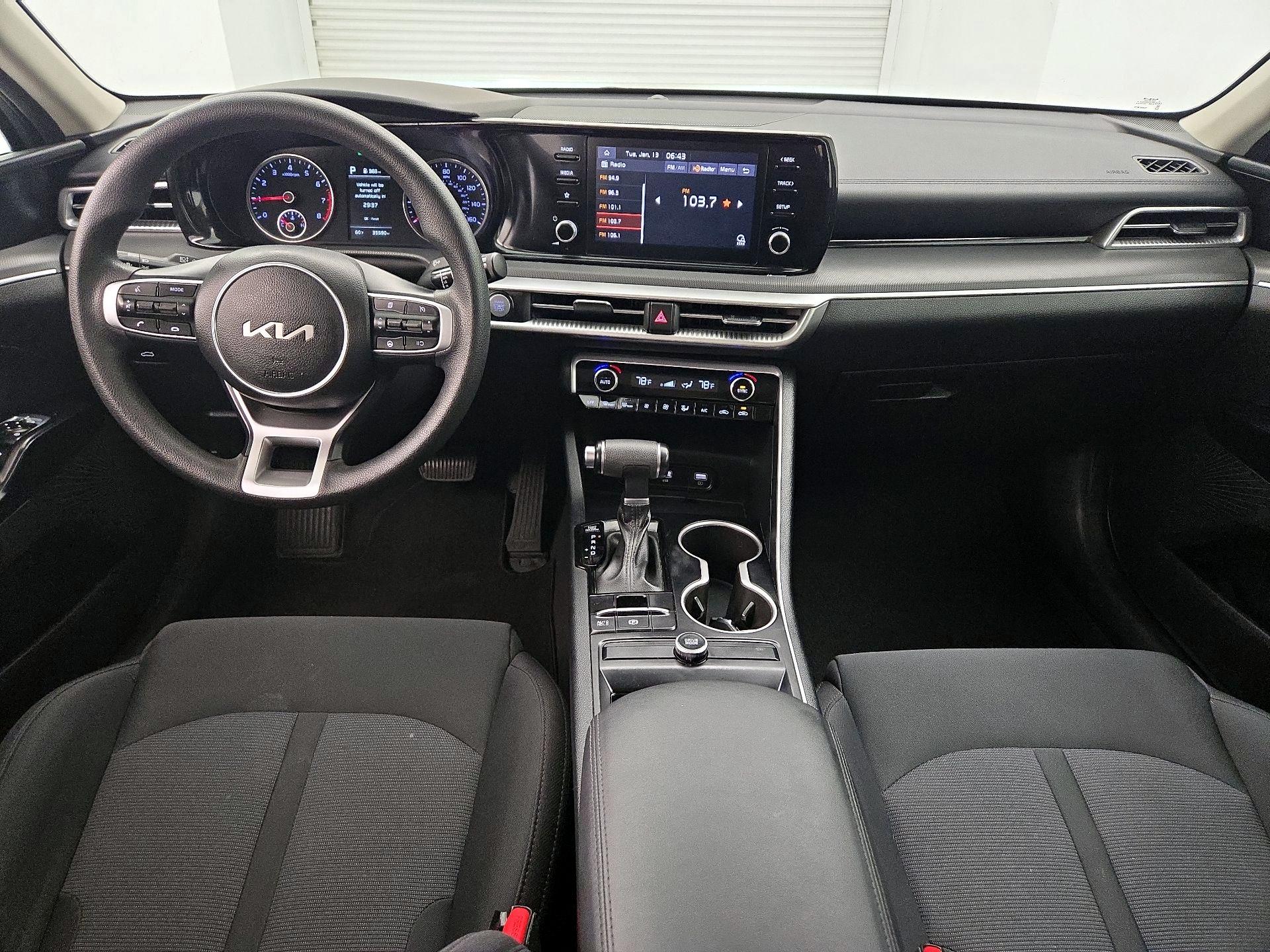 Thumbnail: 2023 Kia K5 - 9