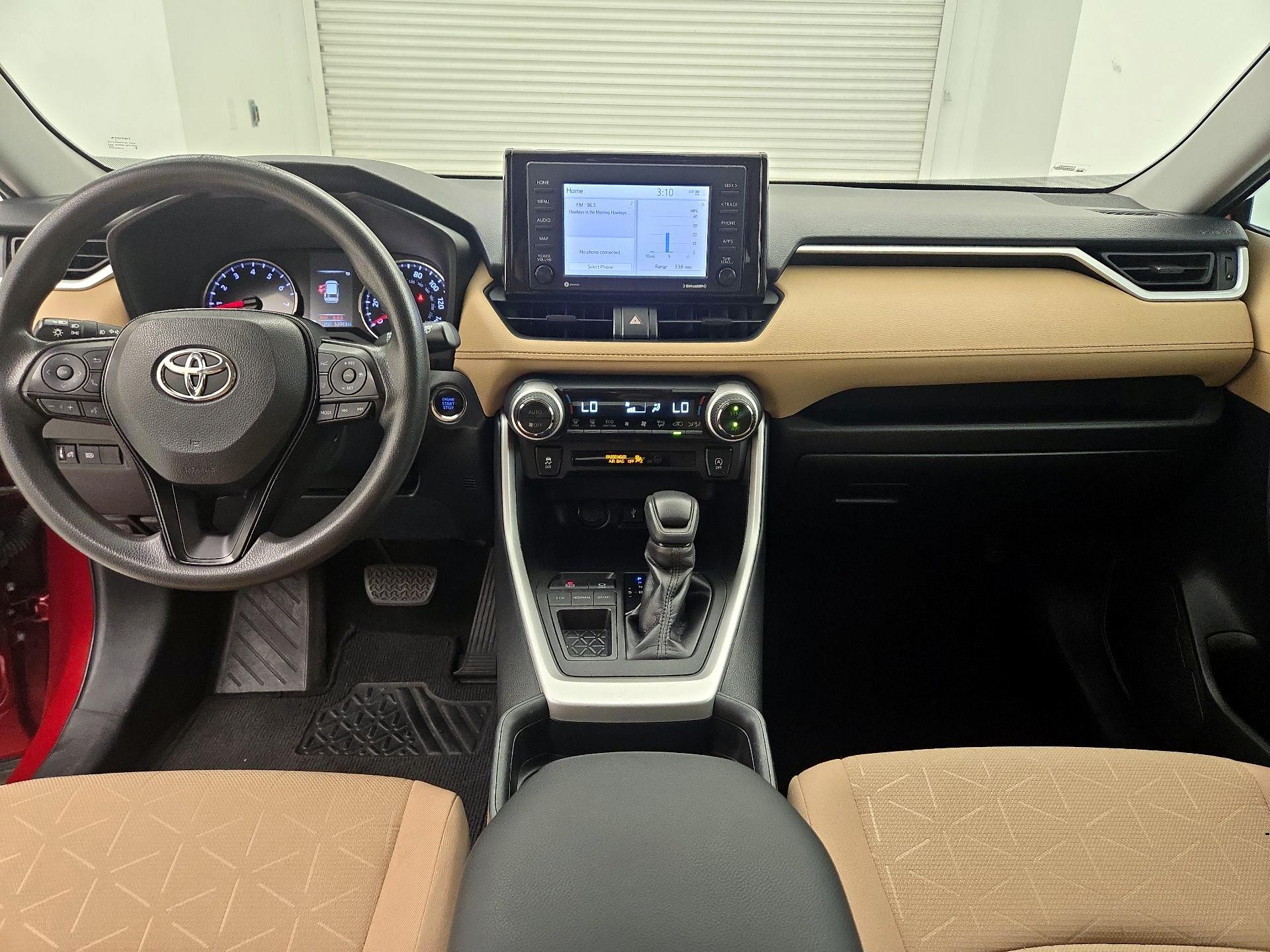 Thumbnail: 2021 Toyota RAV4 - 9