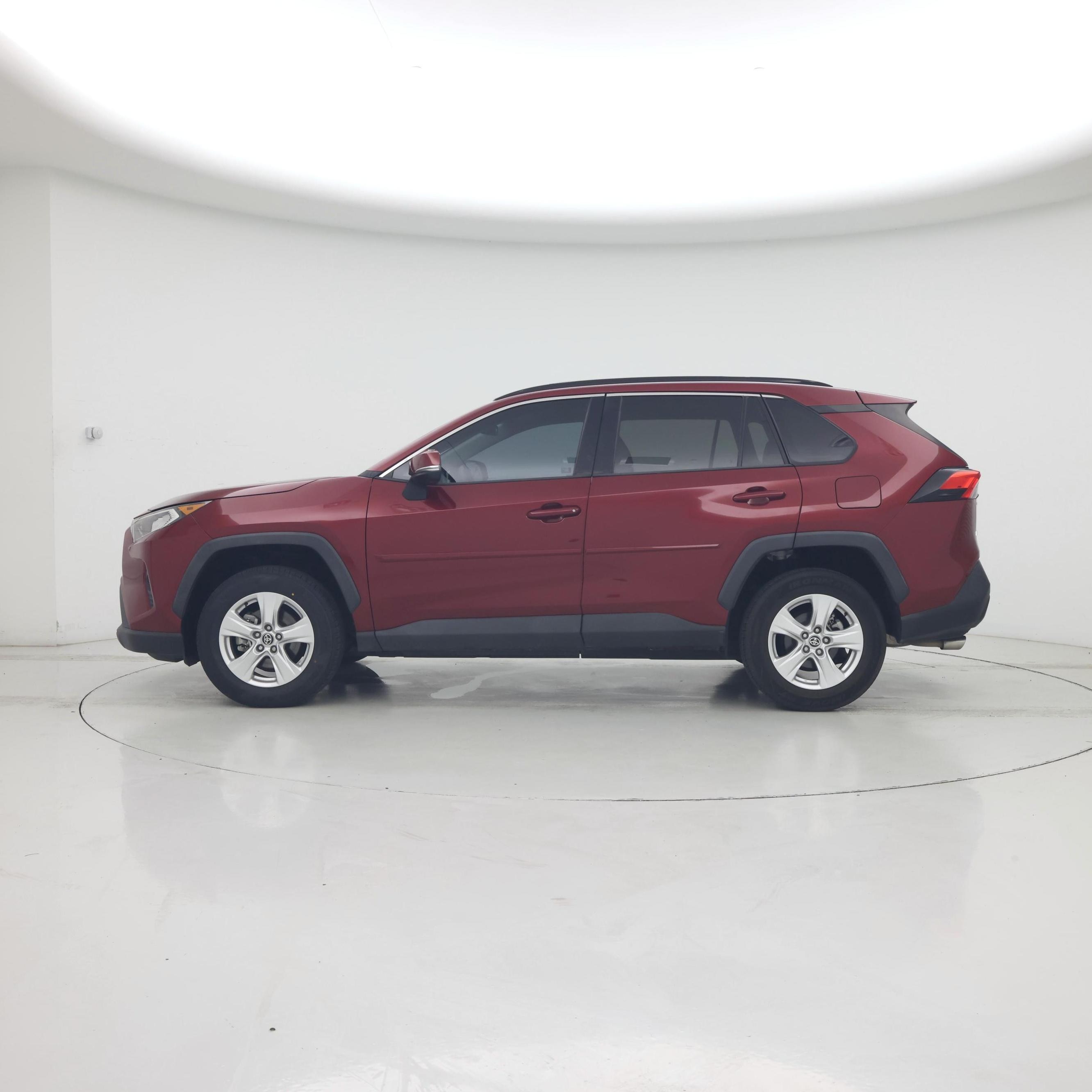 Thumbnail: 2021 Toyota RAV4 - 3