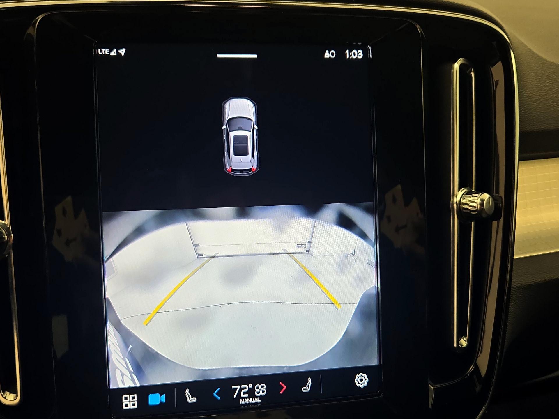 Thumbnail: 2024 Volvo XC40 - 15