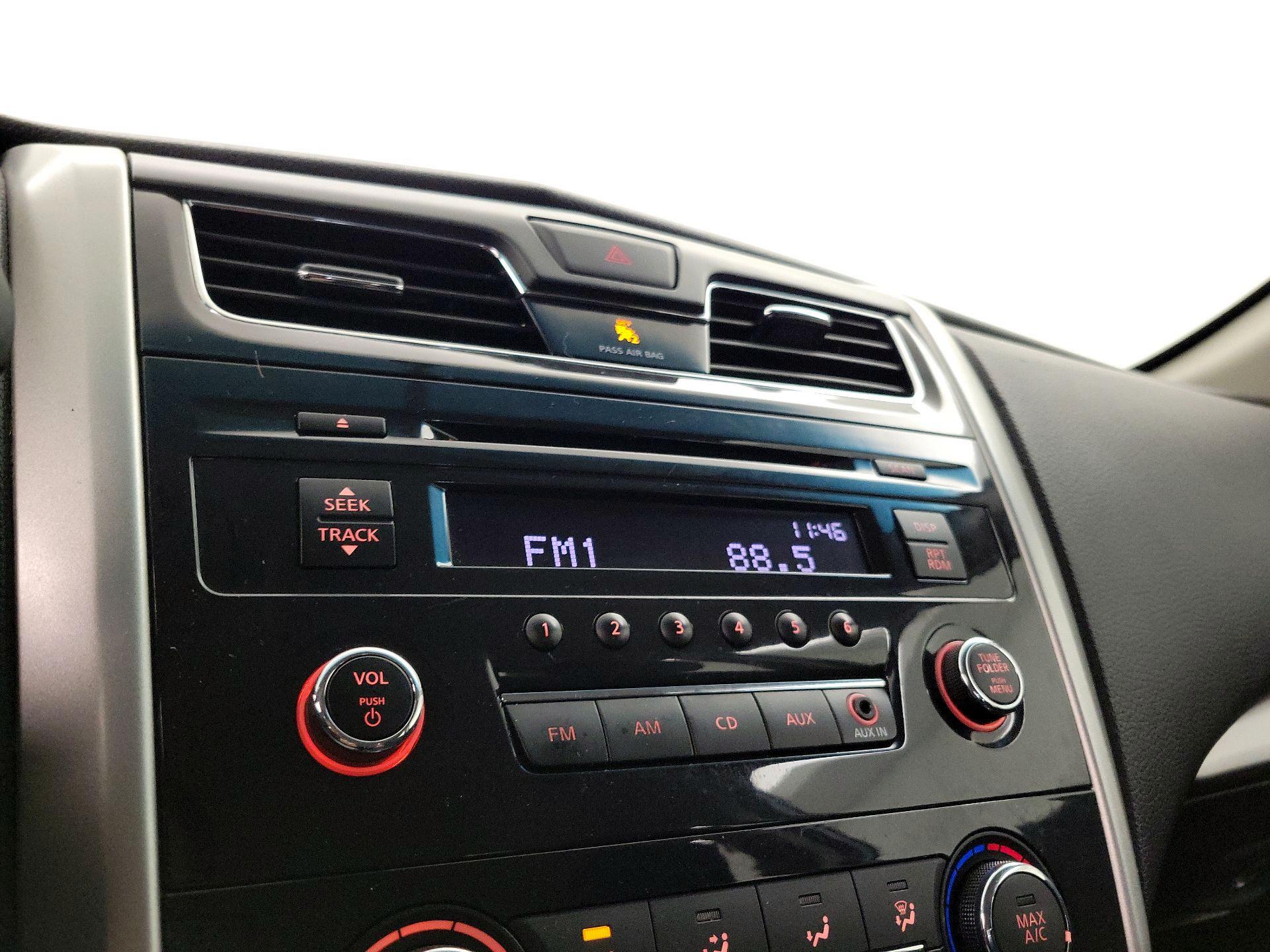 Thumbnail: 2015 Nissan Altima - 14