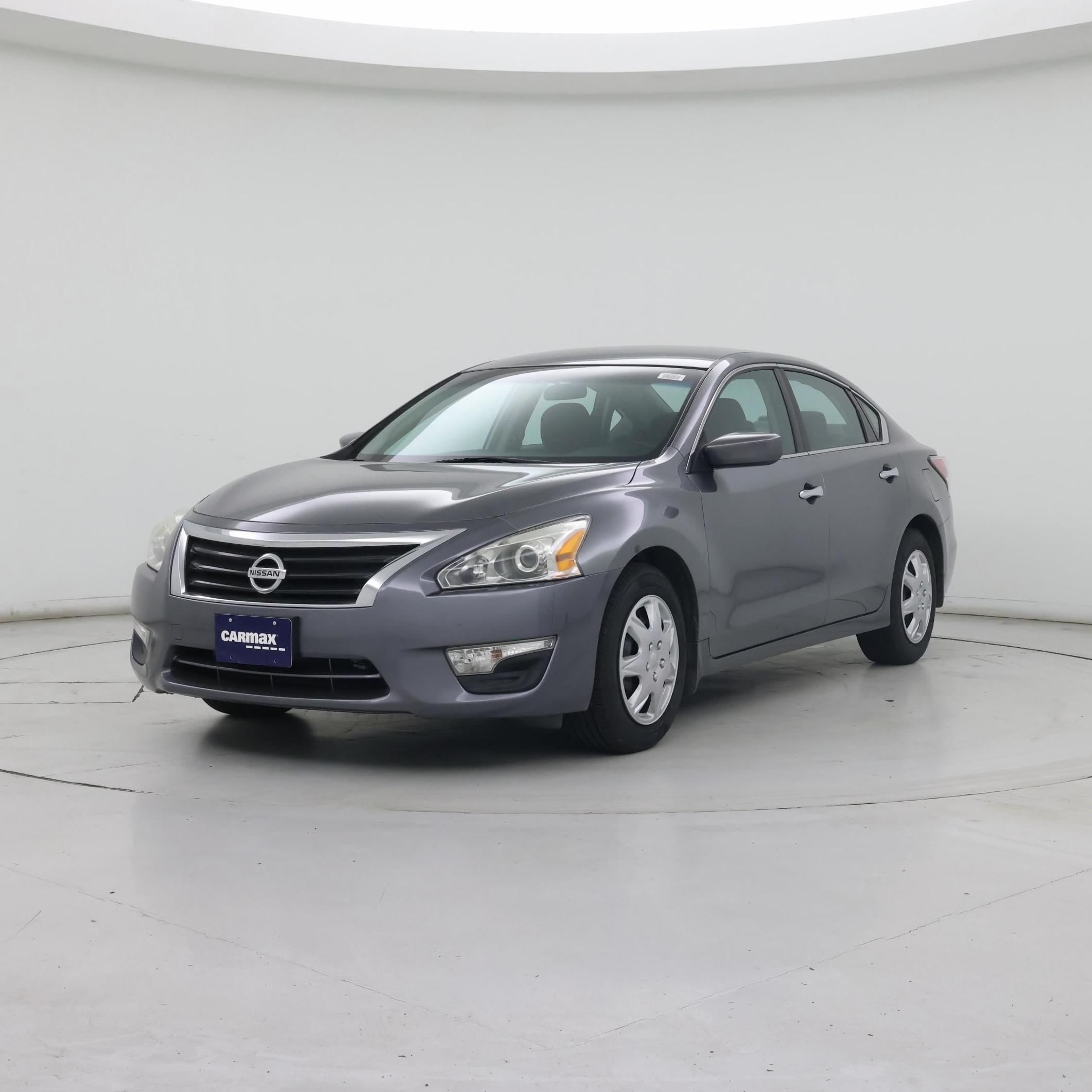 Thumbnail: 2015 Nissan Altima - 4