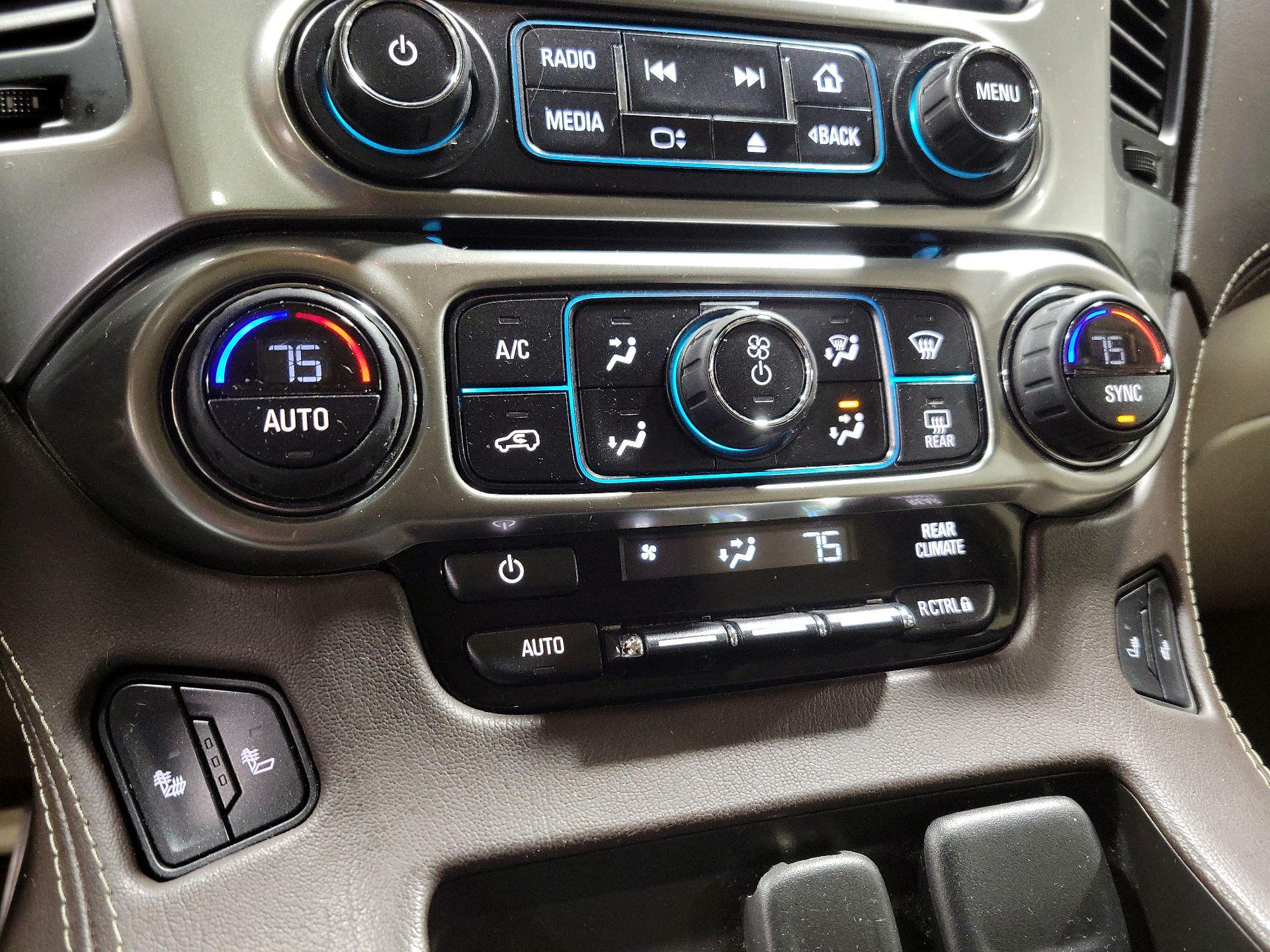 Thumbnail: 2016 Chevrolet Tahoe - 17