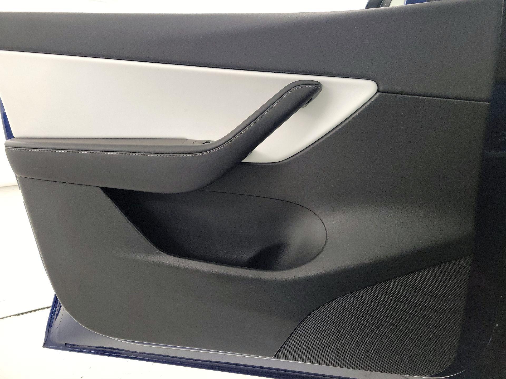 Thumbnail: 2021 Tesla Model Y - 12