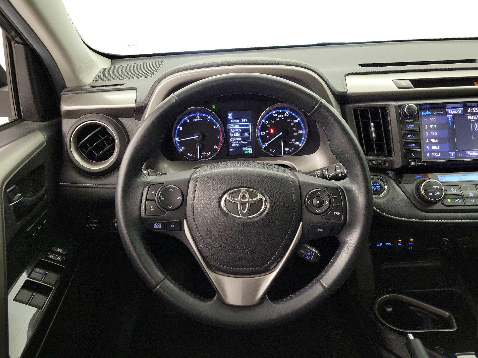 Thumbnail: 2018 Toyota RAV4 - 10